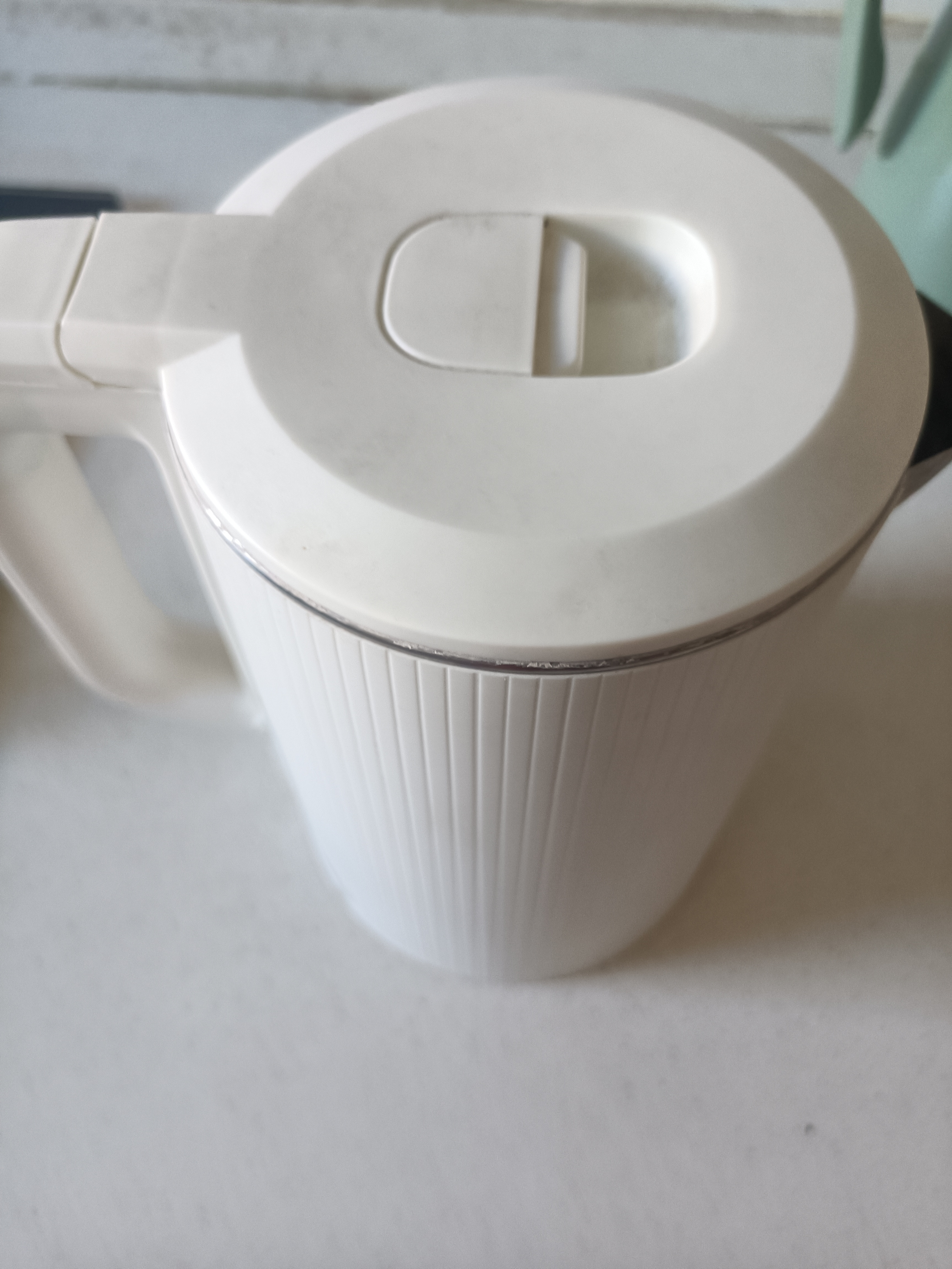 美的（Midea）热水壶烧水壶自动断电无缝一体 2.2L大容量食品级304不锈钢电水壶速沸电水壶2026新款MK-SH22M131 实拍图