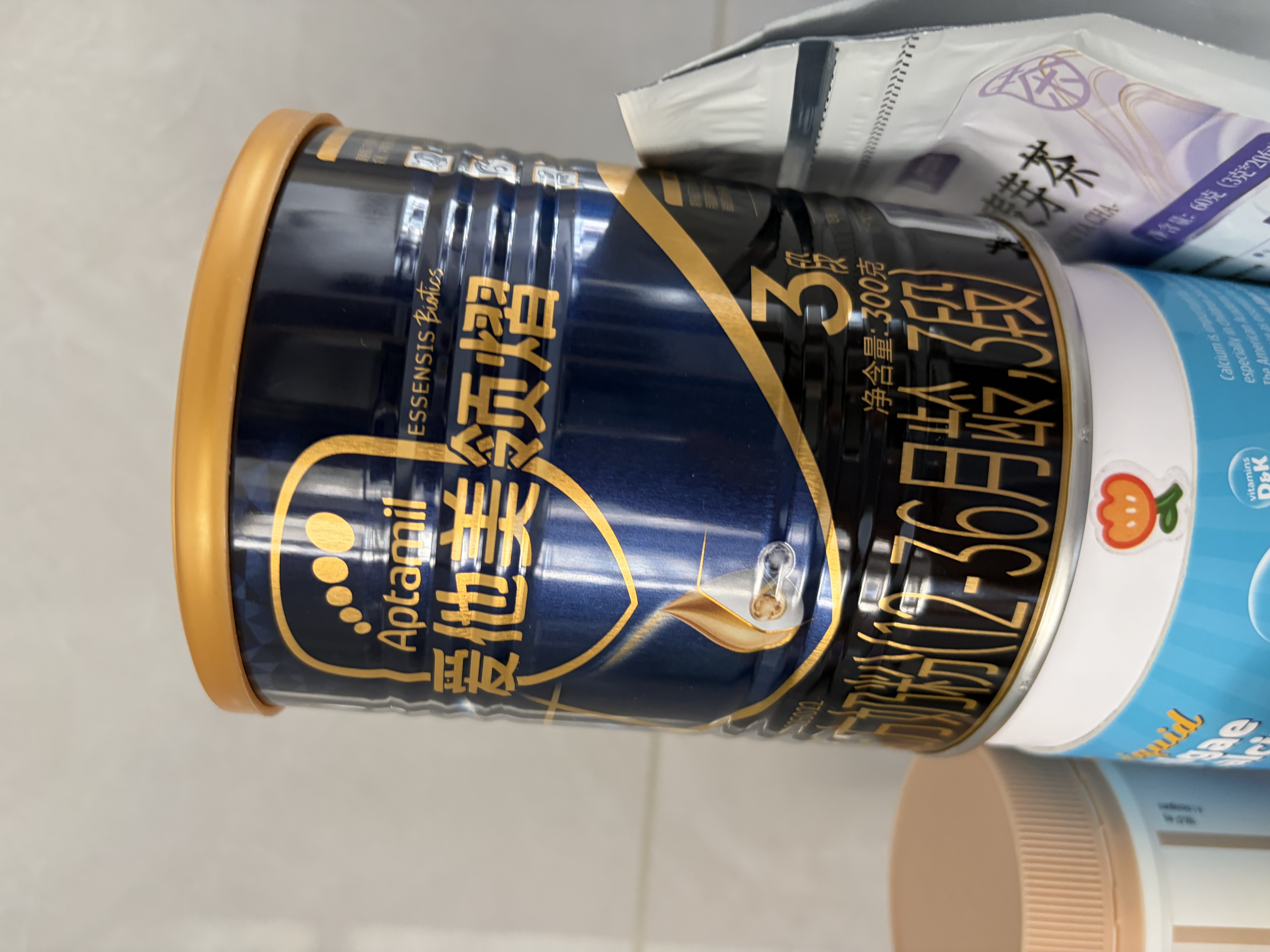 爱他美（Aptamil）卓傲幼儿配方奶粉 3段(12-36月龄适用) 300g 小罐装试用装 实拍图