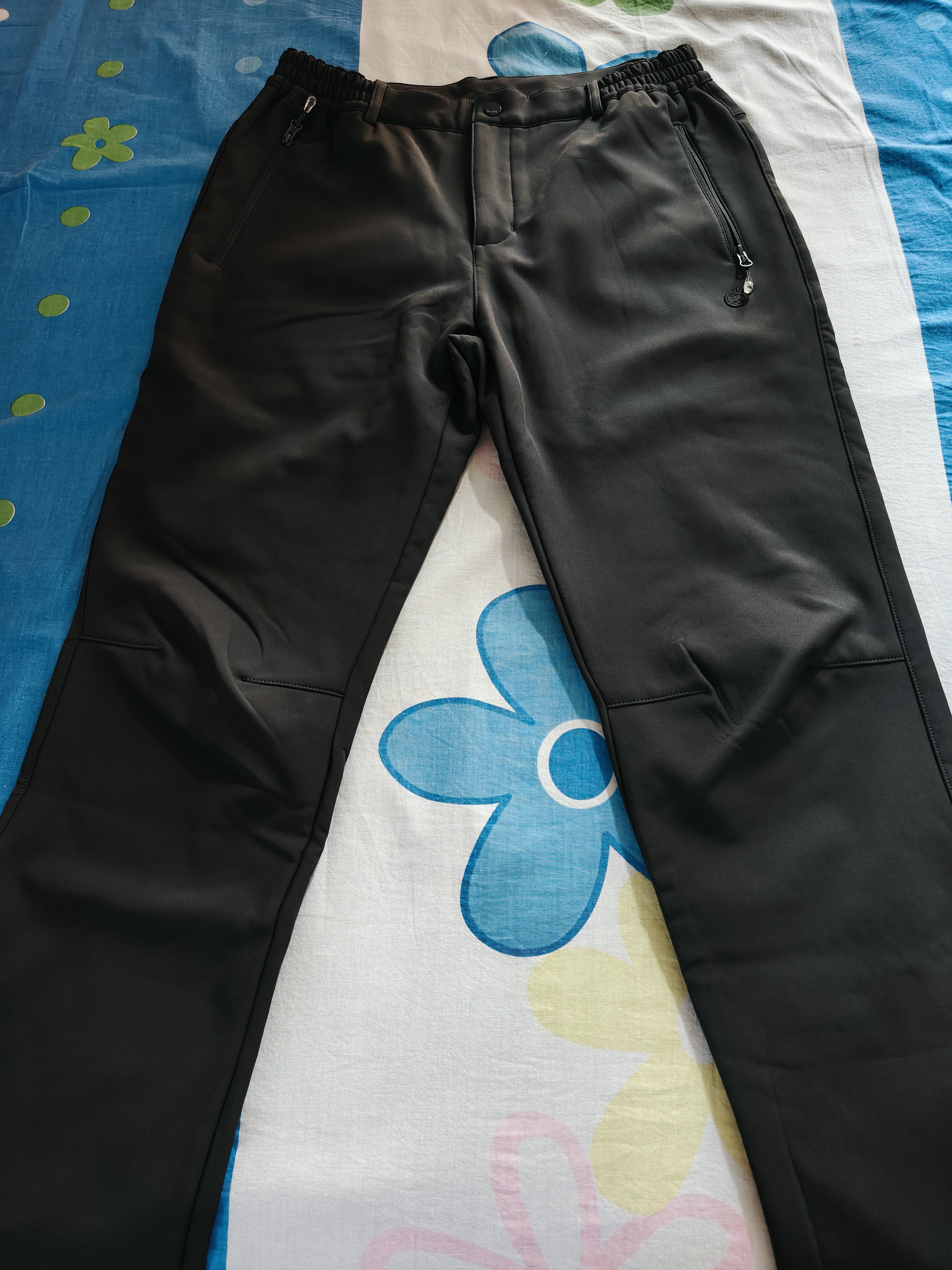 探拓（TECTOP）冲锋裤男加绒保暖防风软壳裤登山徒步裤 男款深灰 L 实拍图