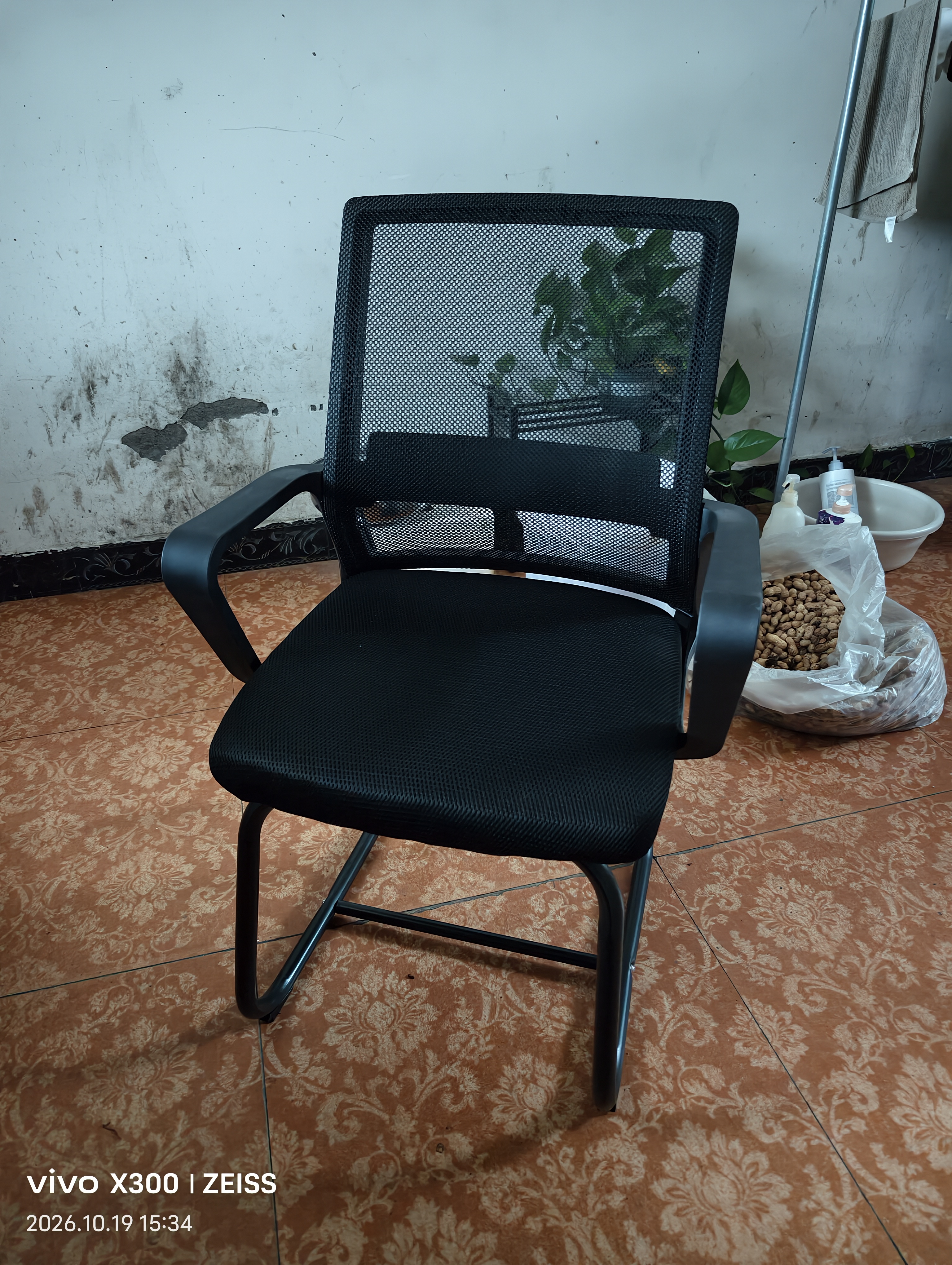 点萤 电脑椅子弓形椅办公椅久坐舒服座椅宿舍椅子靠背椅DNY-84pro 【升级防倾底角】黑框黑网 实拍图