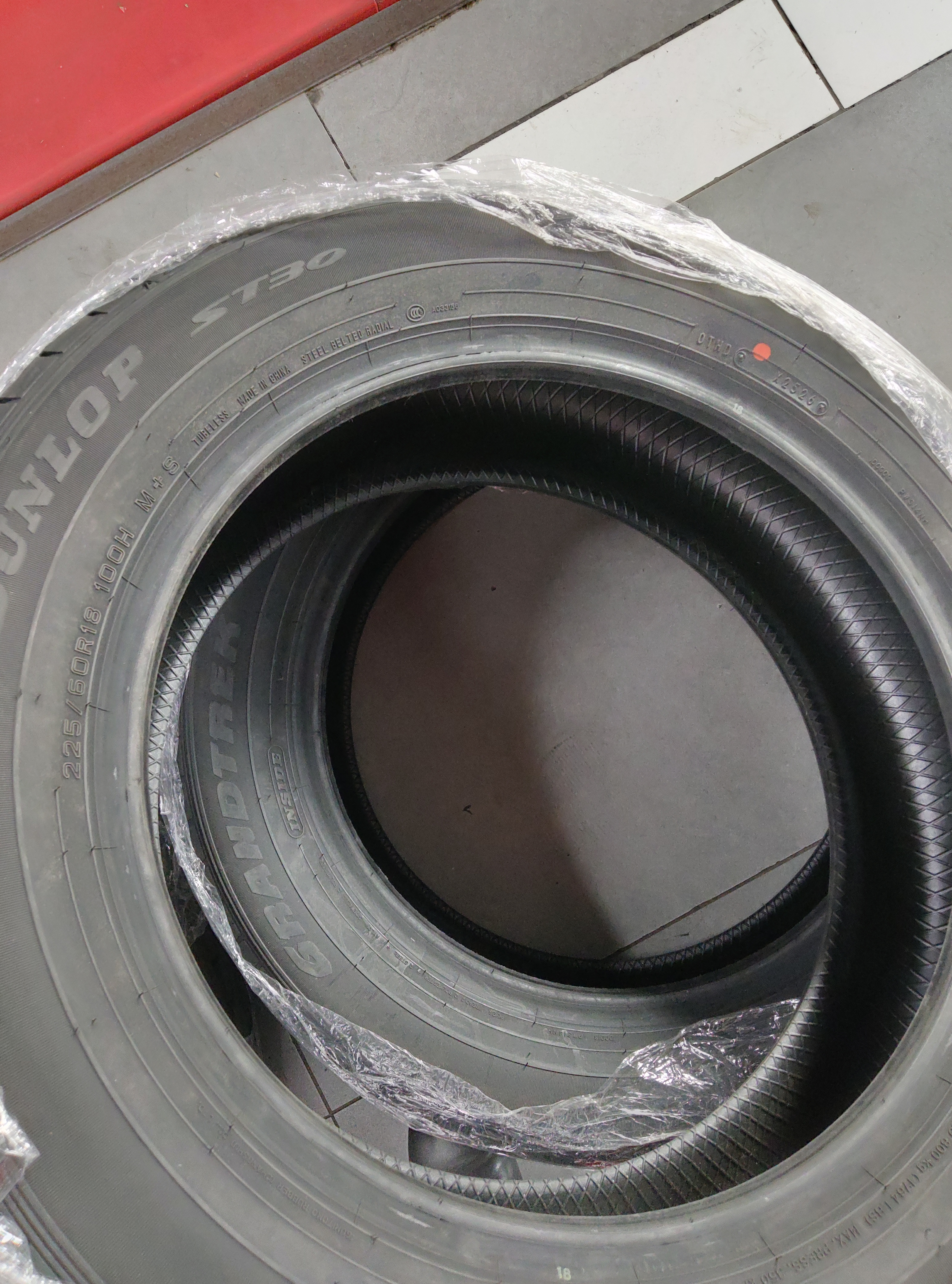 邓禄普（DUNLOP）汽车轮胎225/60R18 100H GRANDTREK ST30 原配新奇骏/新科雷傲 实拍图