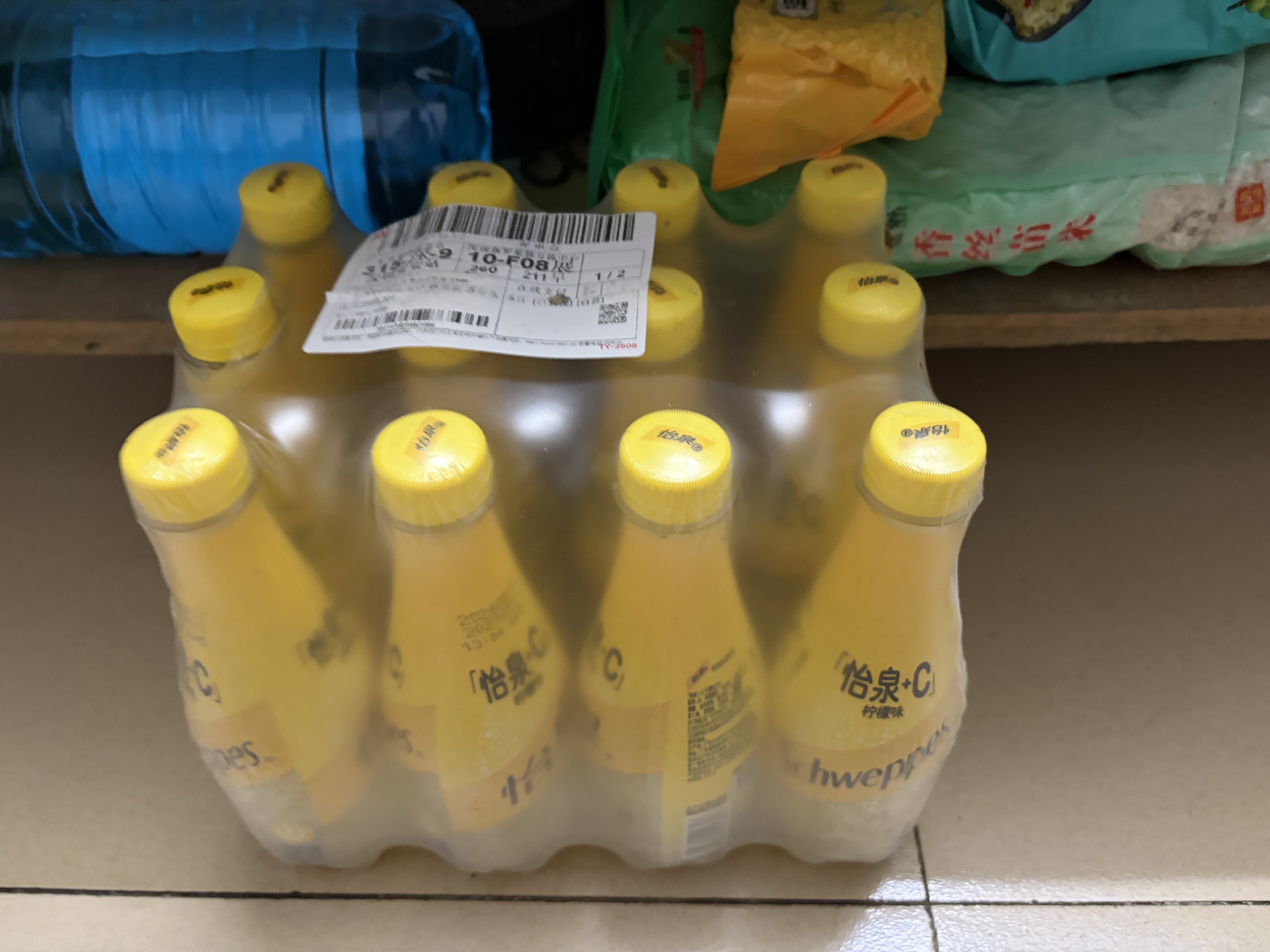 可口可乐（Coca-Cola）怡泉 +C 柠檬味 含维C汽水饮料 400ml*12瓶 实拍图