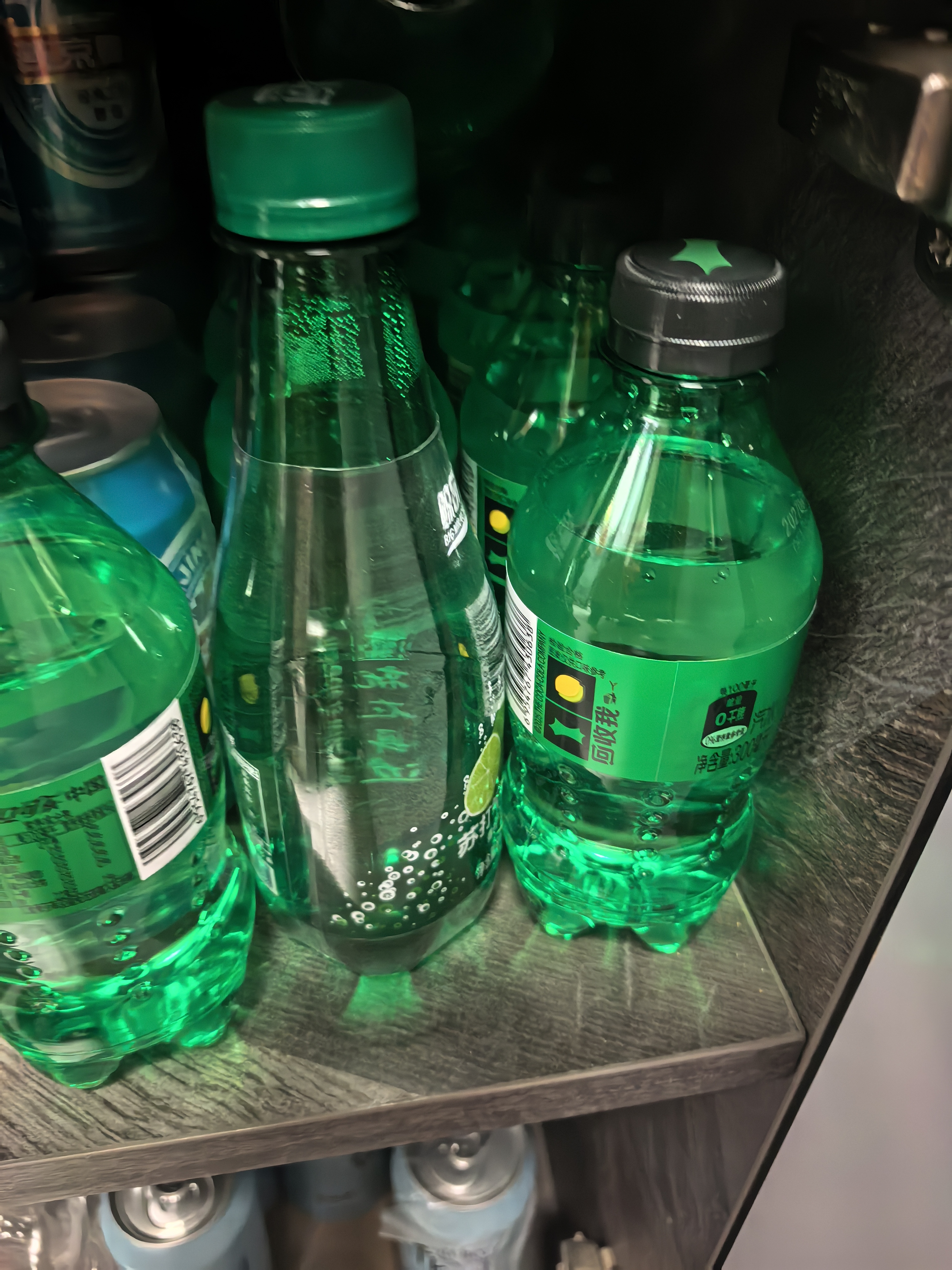 可口可乐（Coca-Cola）雪碧  无糖零卡柠檬味 汽水 碳酸饮料  300ml*12瓶 实拍图