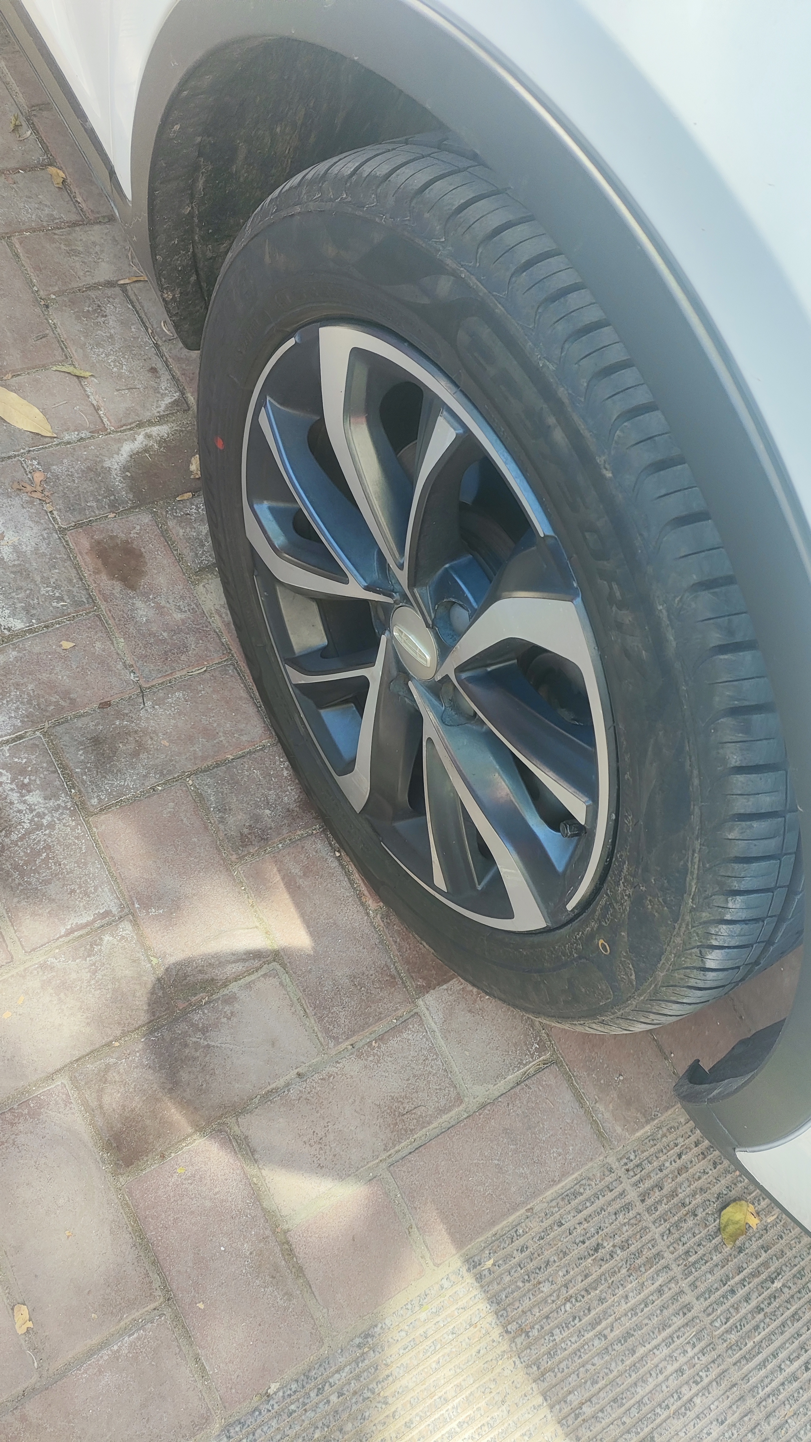 富神（FORTUNE）汽车轮胎 225/50R17 94V FSR 802 静音舒适雅阁/思铂睿/帝豪 实拍图