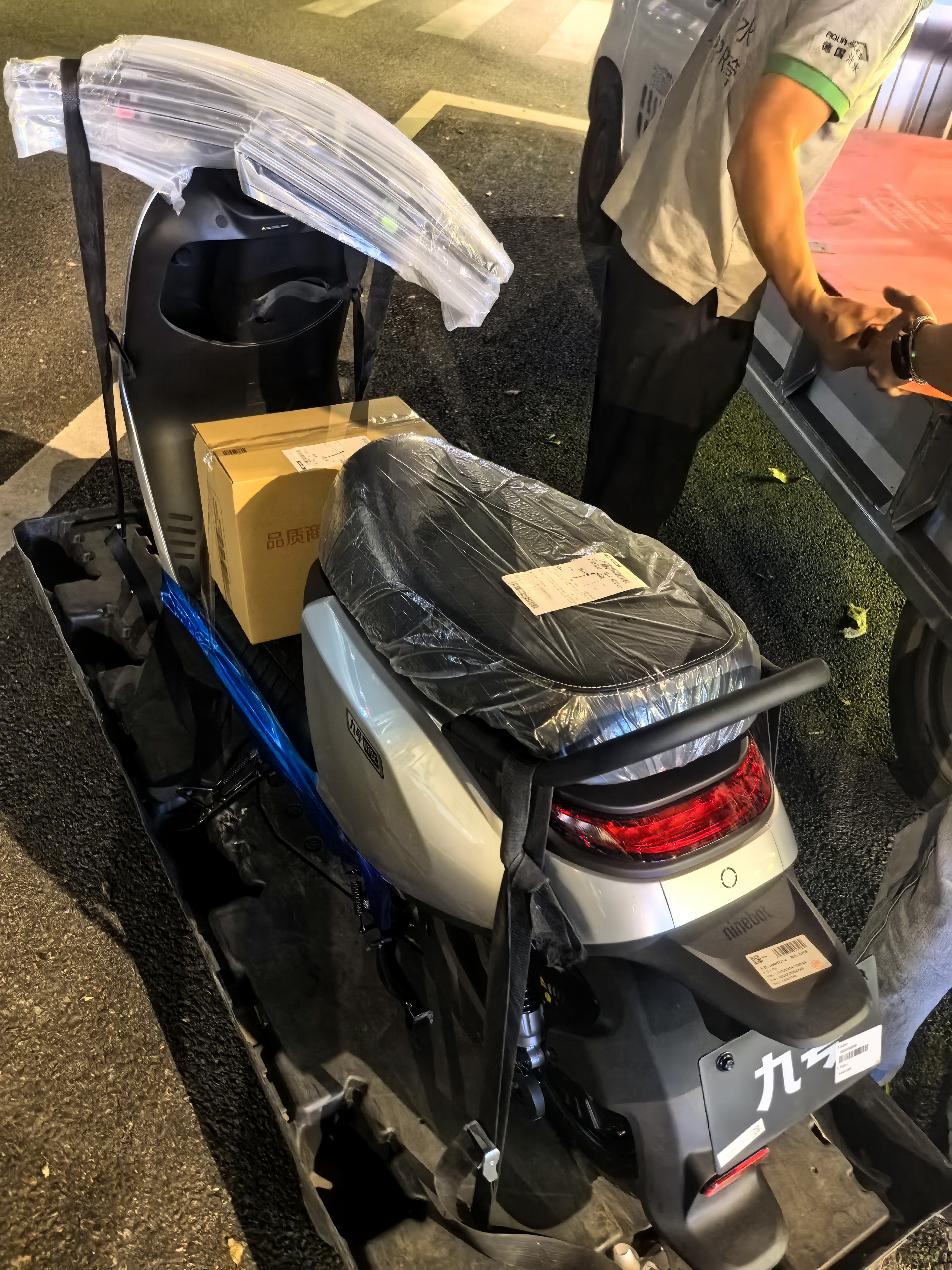 九号（Ninebot）电动车N70C电动轻便摩托车 9号智能助力电轻摩全速真续航-吉利银 实拍图
