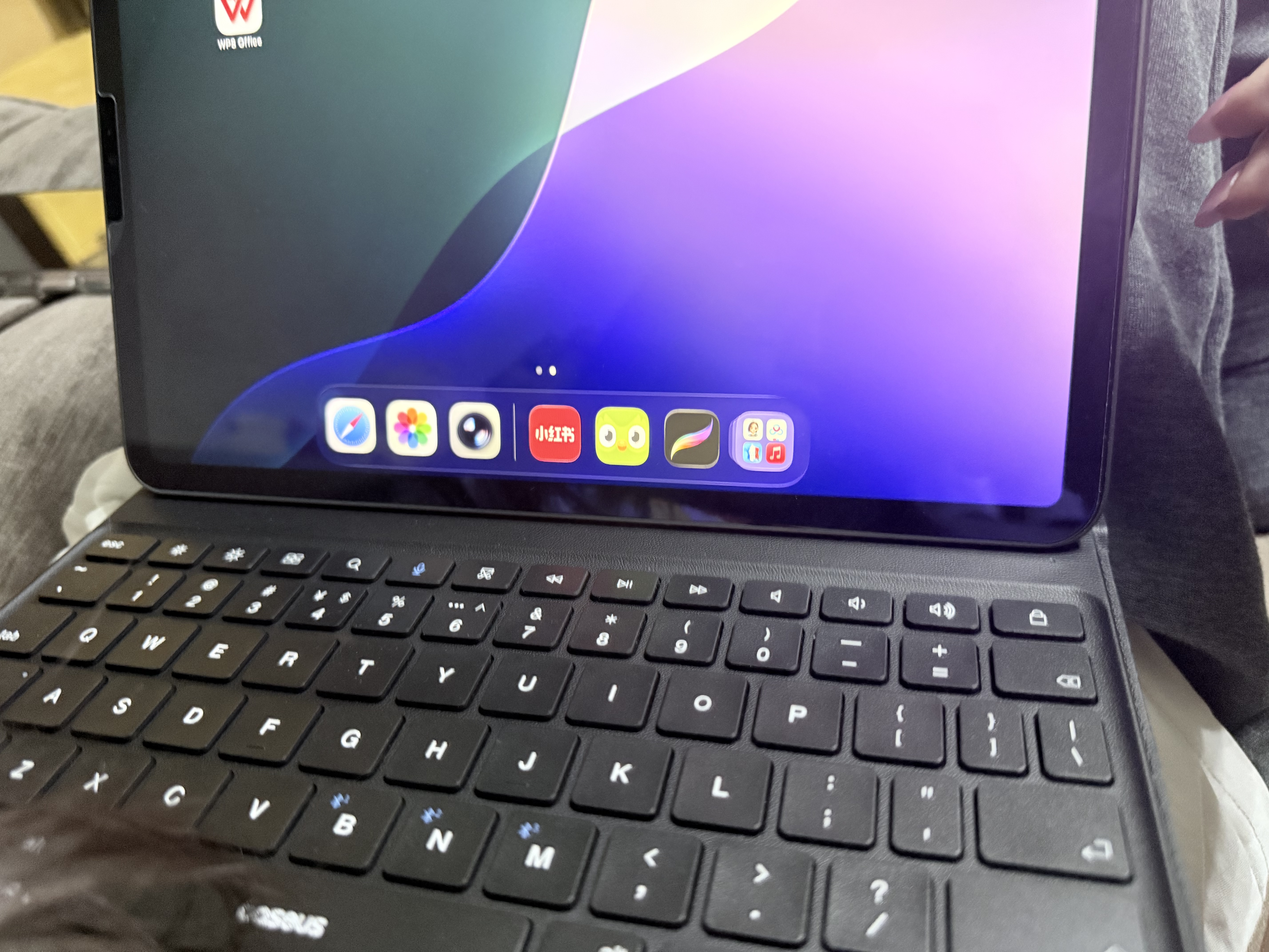 倍思【磁吸分离】iPad键盘苹果平板键盘保护套一体 适用Air8/7/6/5/4/Pro18-22年-11寸/Air5/4-10.9寸 实拍图