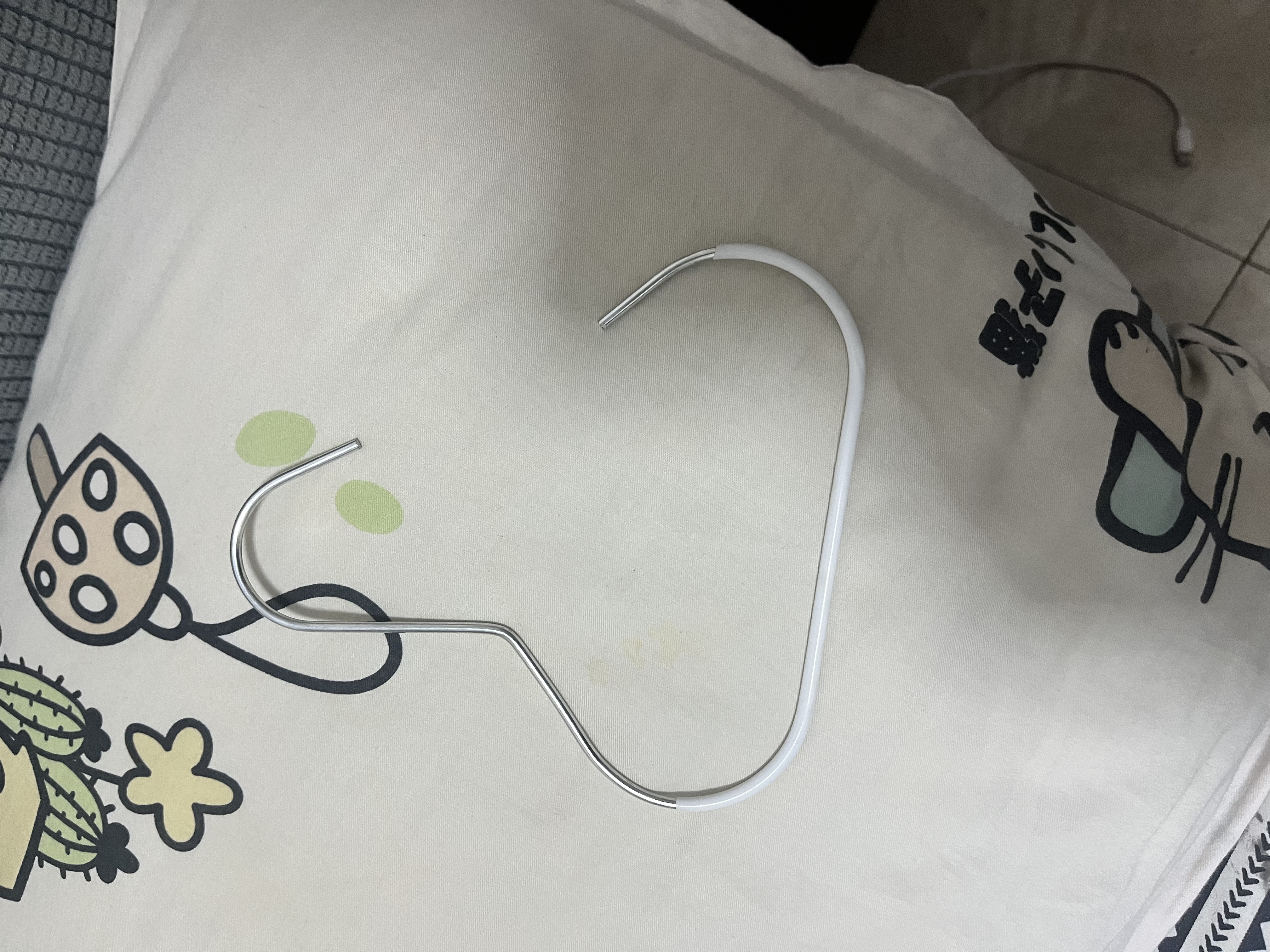 厨卫挂件创意圆环衣架防滑落挂钩帽子丝巾围巾多功能家用帽子收纳 圆环帽子、围巾架1个（颜色随机） 实拍图