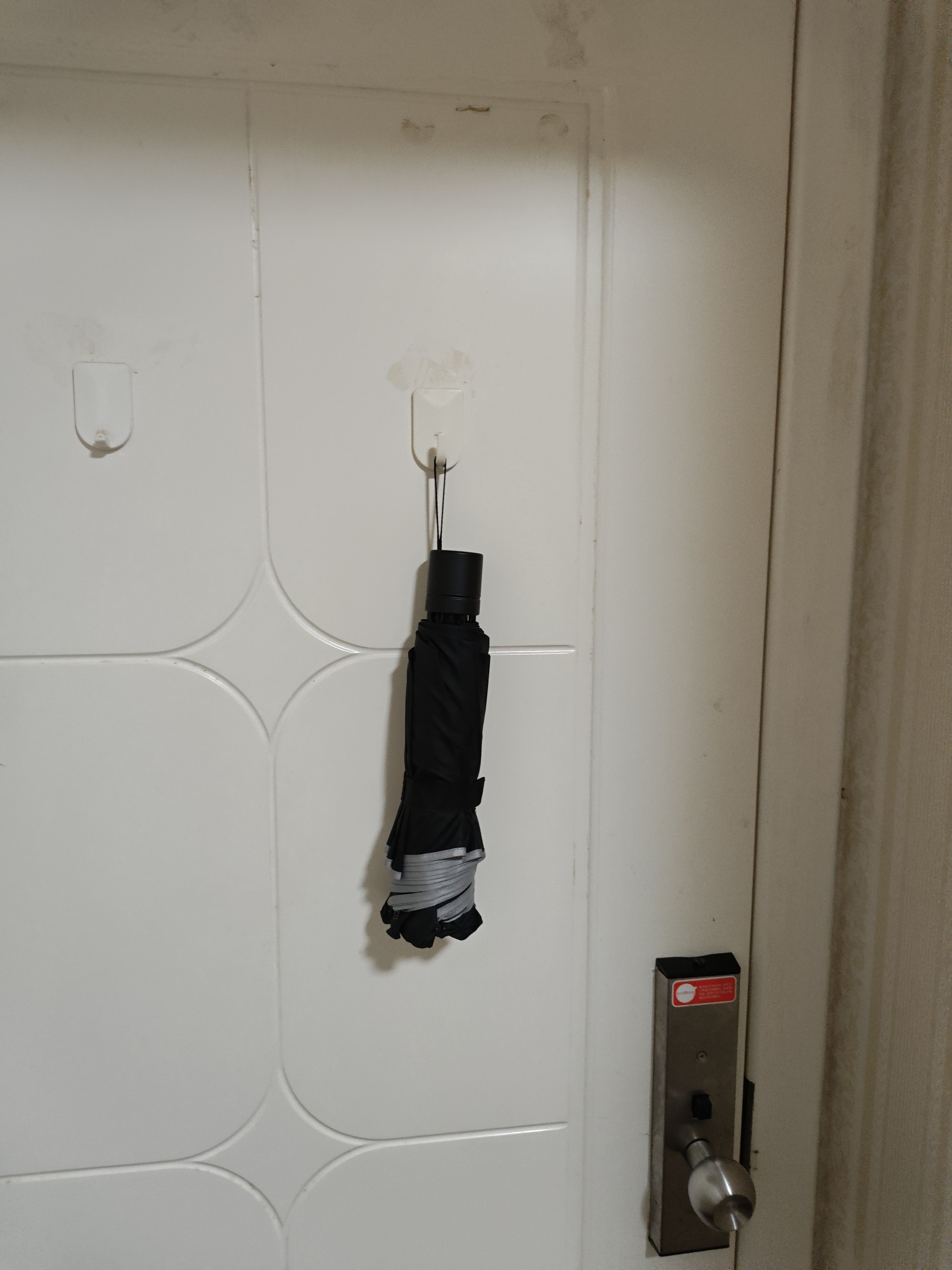 美度晴雨伞手动折叠伞便携雨伞大号反向三折10骨M3327黑色 实拍图