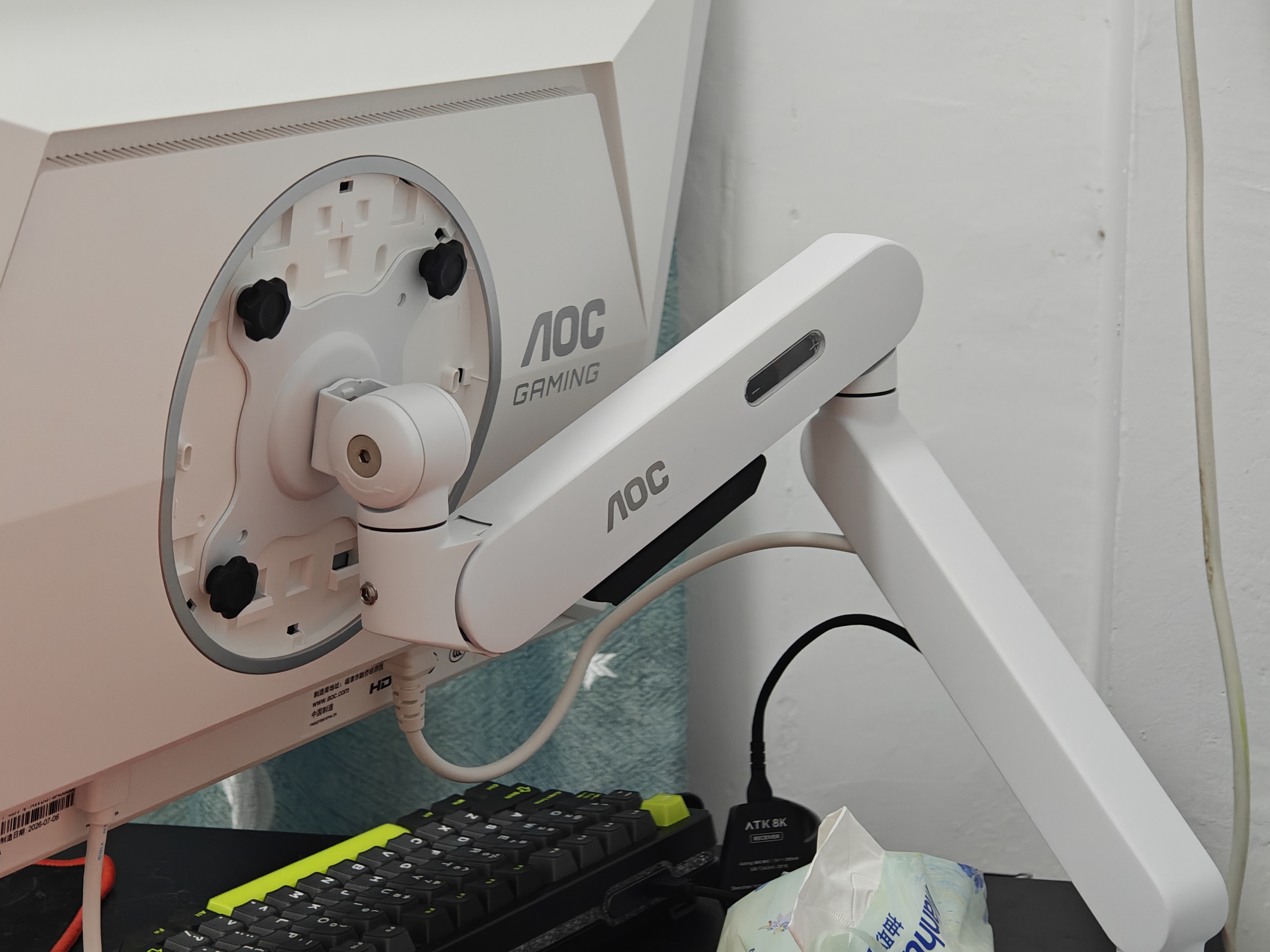 AOC显示器支架 AM400PLUS升级款 双安装夹持穿孔 不沉头旋转升降增高架 显示器机械臂 电脑支架AM402W 实拍图