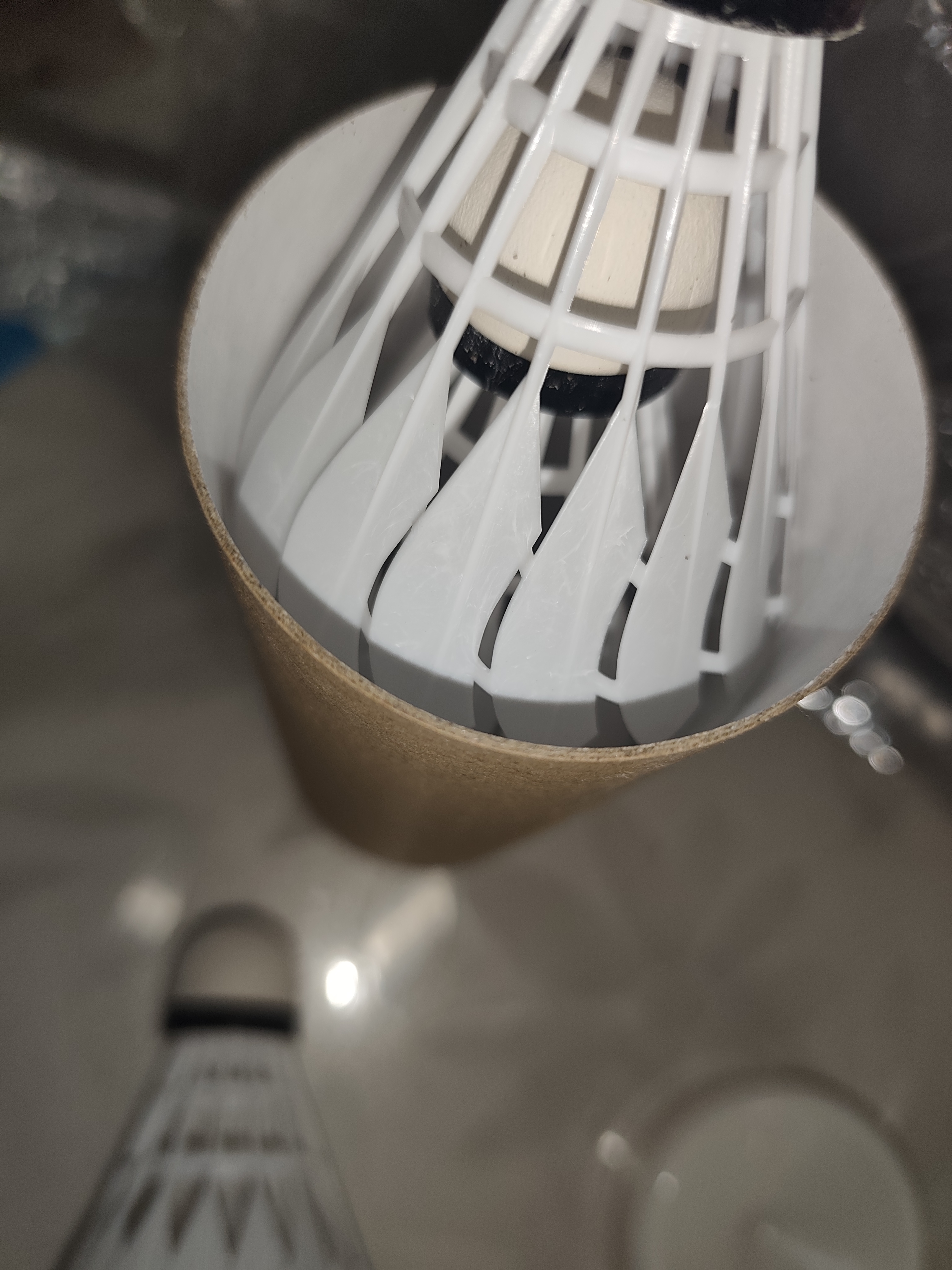 羽毛球耐打正品训练王鹅毛鸭毛稳定训练室外比赛用球防风升级羽球 3只装 1筒 防风-高弹耐打尼龙球 实拍图