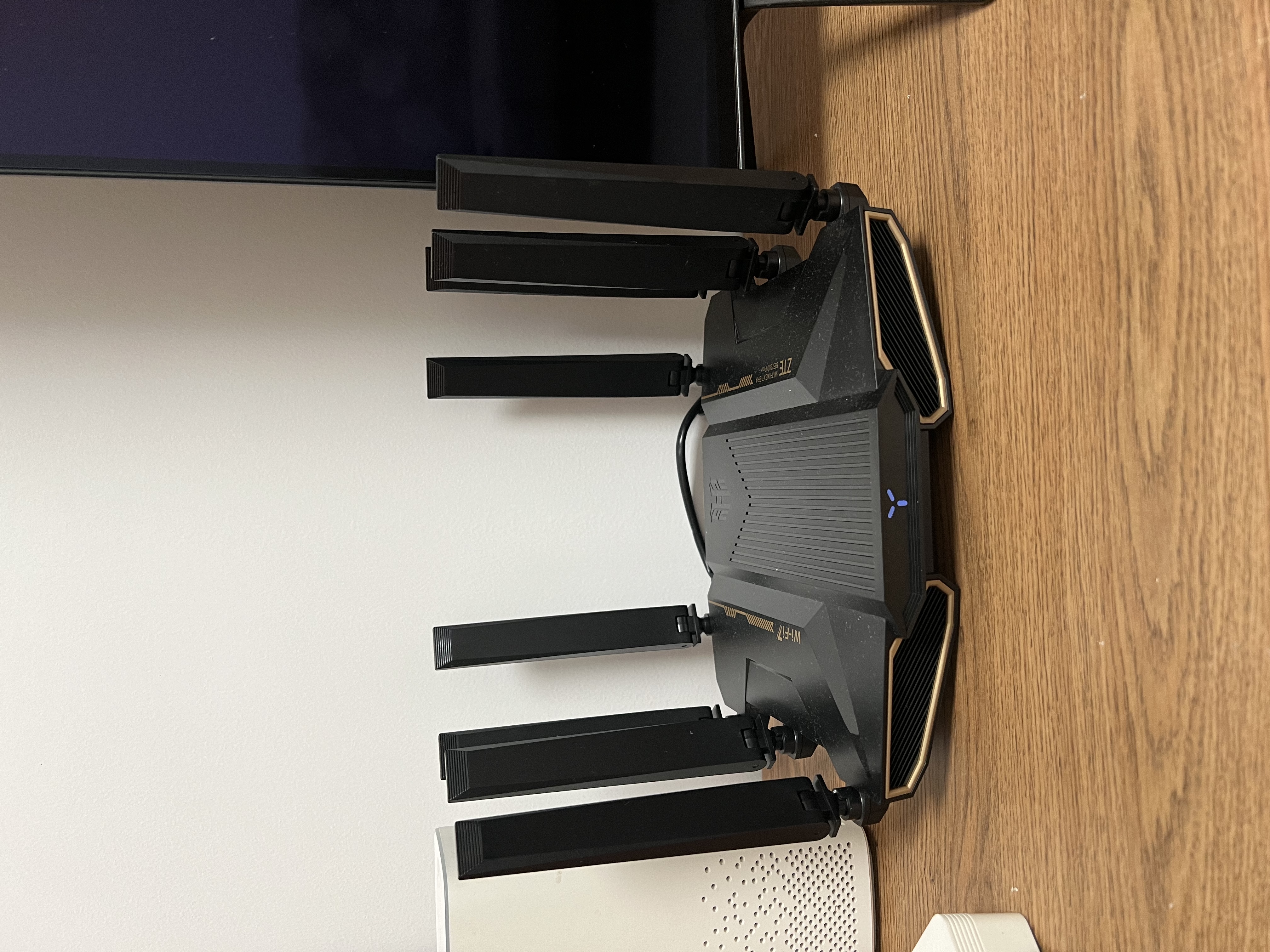 中兴（ZTE）【问天】BE7200Pro+ WiFi7家用无线路由器 双频聚合游戏加速 8颗独立放大器 满血2.5G网口 晒单实拍图