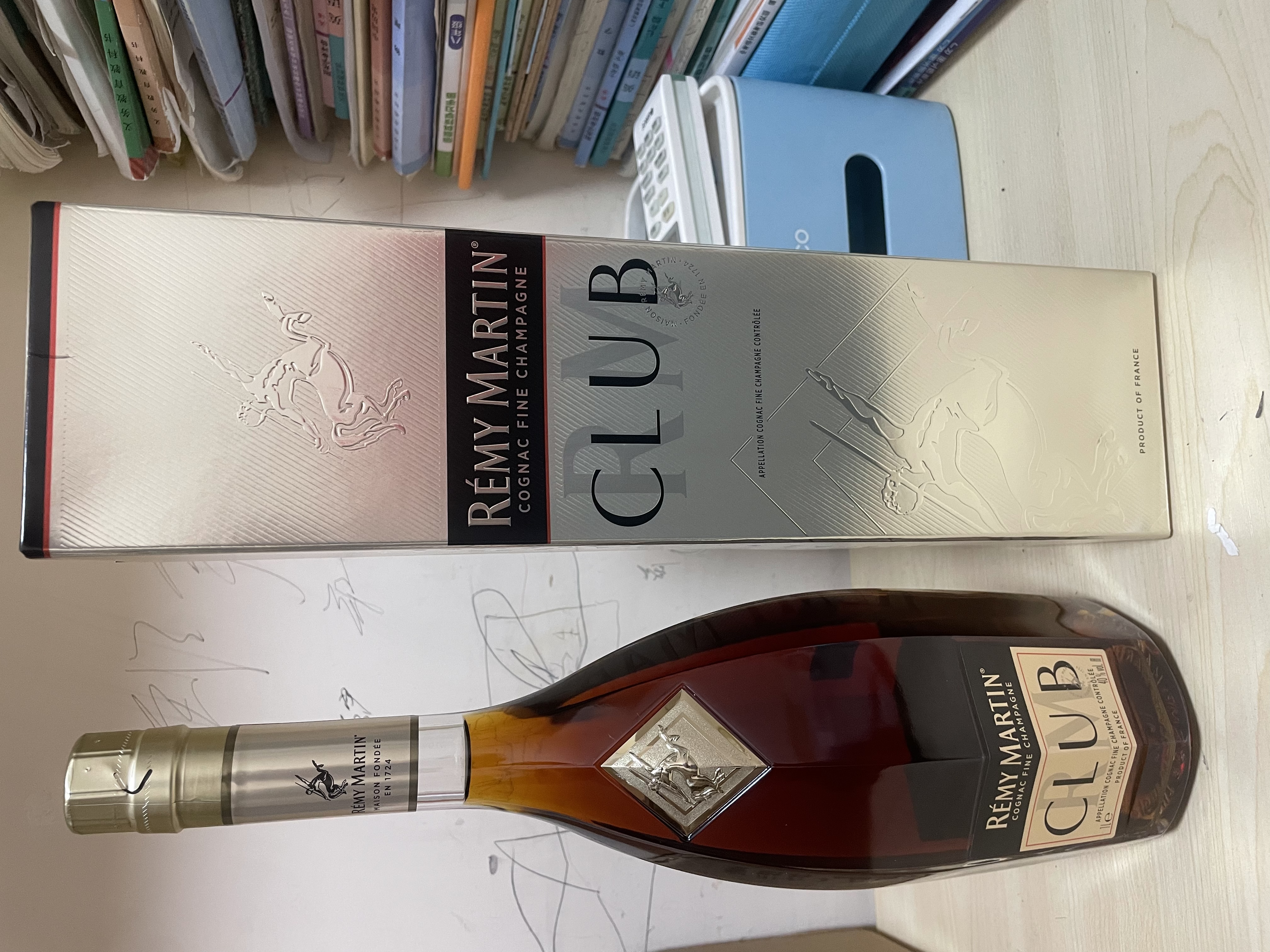 人头马（Remy Martin）洋酒 CLUB优质香槟区干邑白兰地 1000ml 实拍图