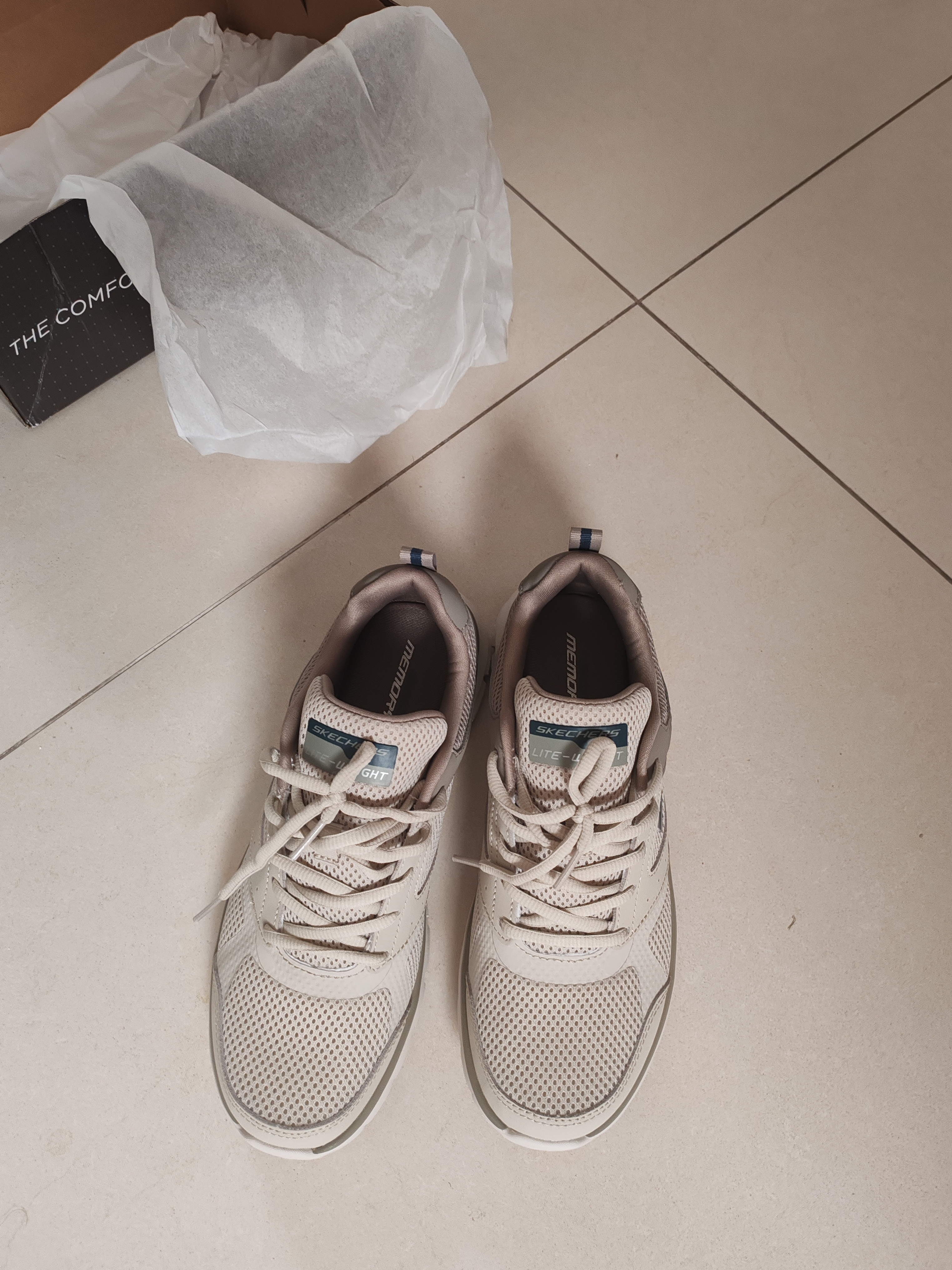 斯凯奇（Skechers）运动鞋男士秋季软底减震跑步鞋百搭休闲鞋通勤男鞋232398 实拍图