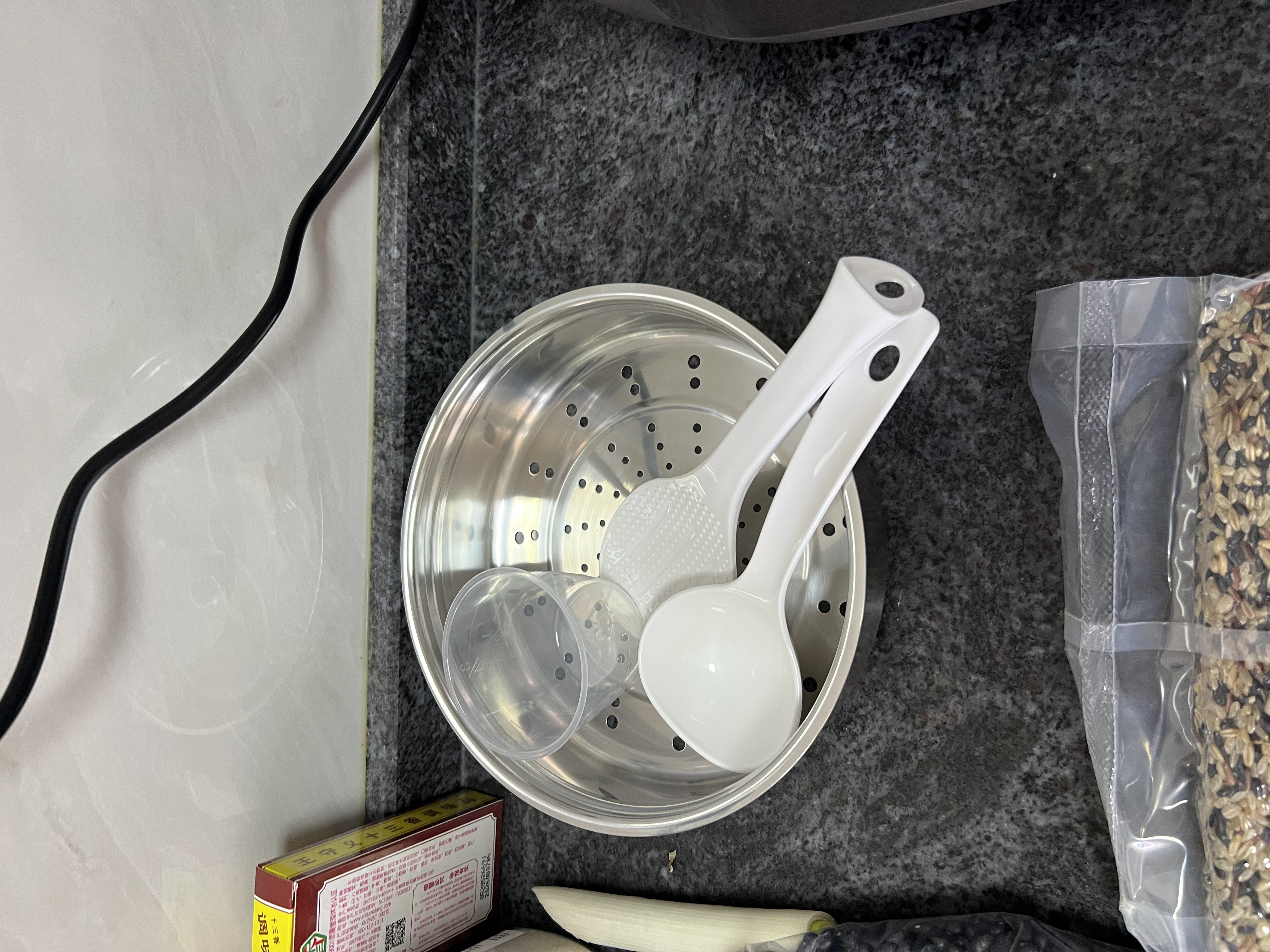 苏泊尔（SUPOR）电饭煲4-5人有钛0涂层不锈钢4升大容量不粘球釜远红外柴火饭家用多功能智能电饭煲SF40HC1869 实拍图