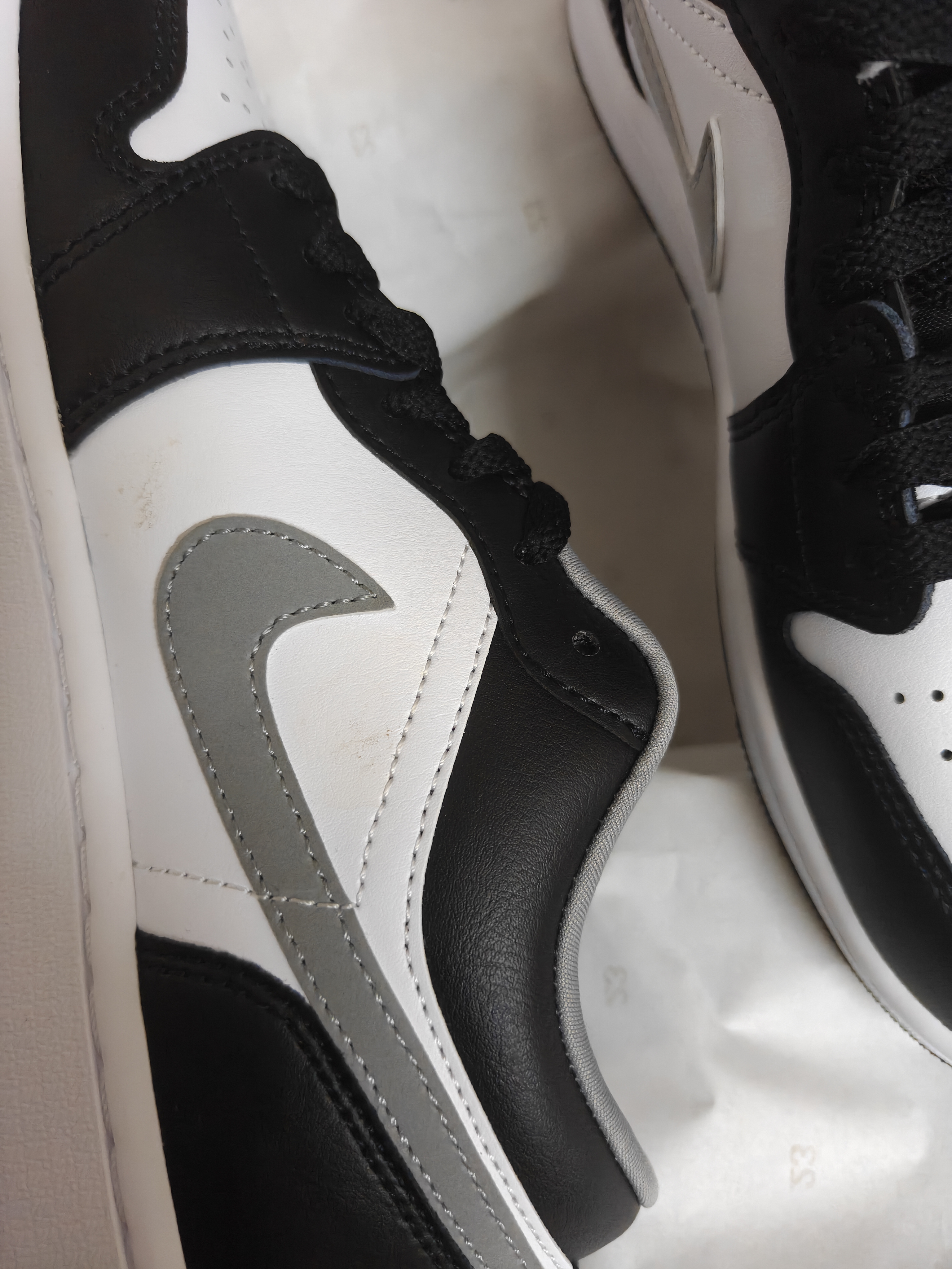 耐克（NIKE）2026年男子AIR JORDAN 1 LOW运动休闲鞋 553558-040 46 实拍图