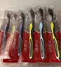 高露洁（Colgate）牙刷软毛超洁纤柔牙刷成人深层清洁独立包装15支家庭 实拍图