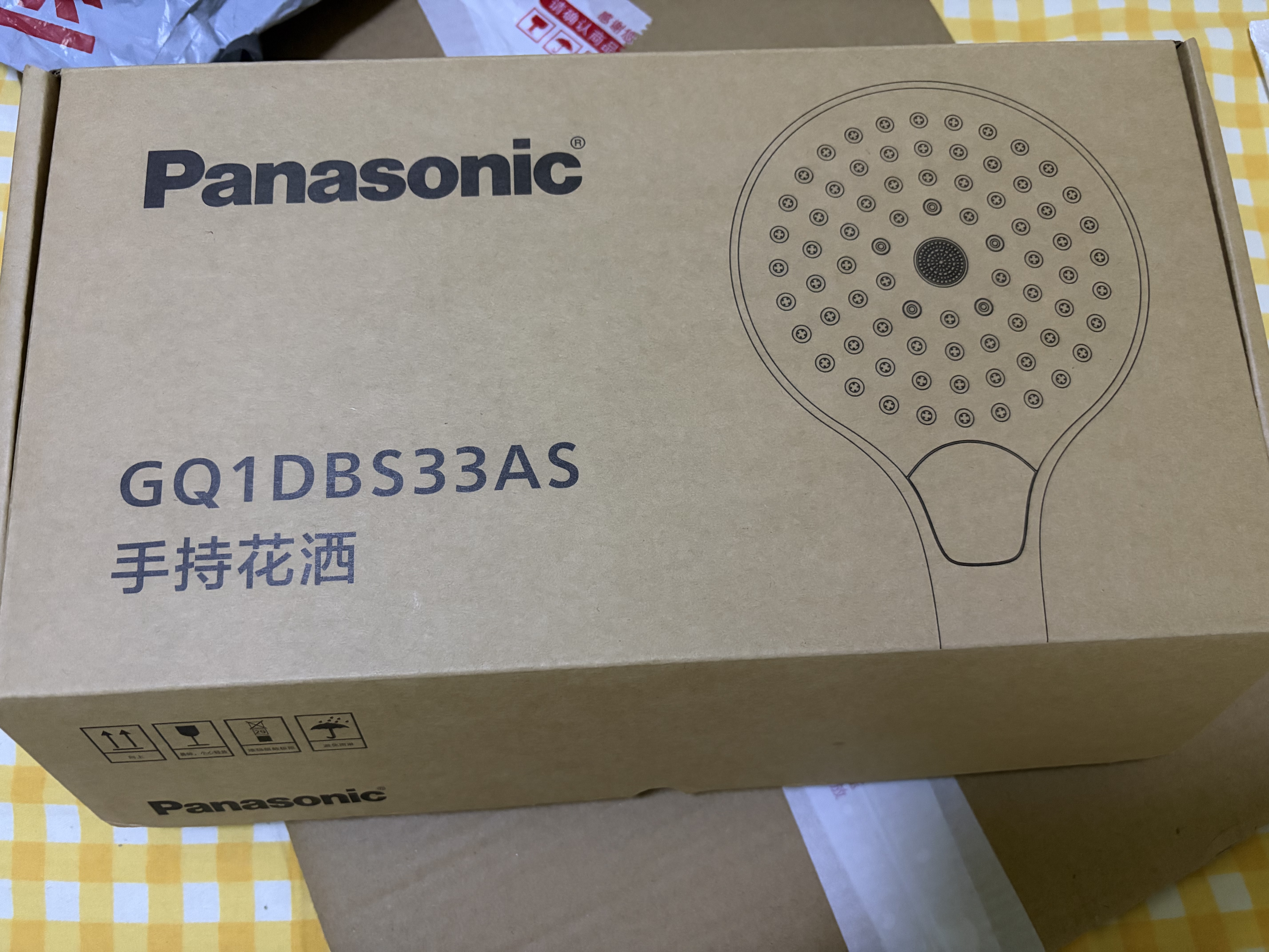 松下（Panasonic）一键除垢手持花洒 多孔出水淋浴单喷头C6银白 实拍图