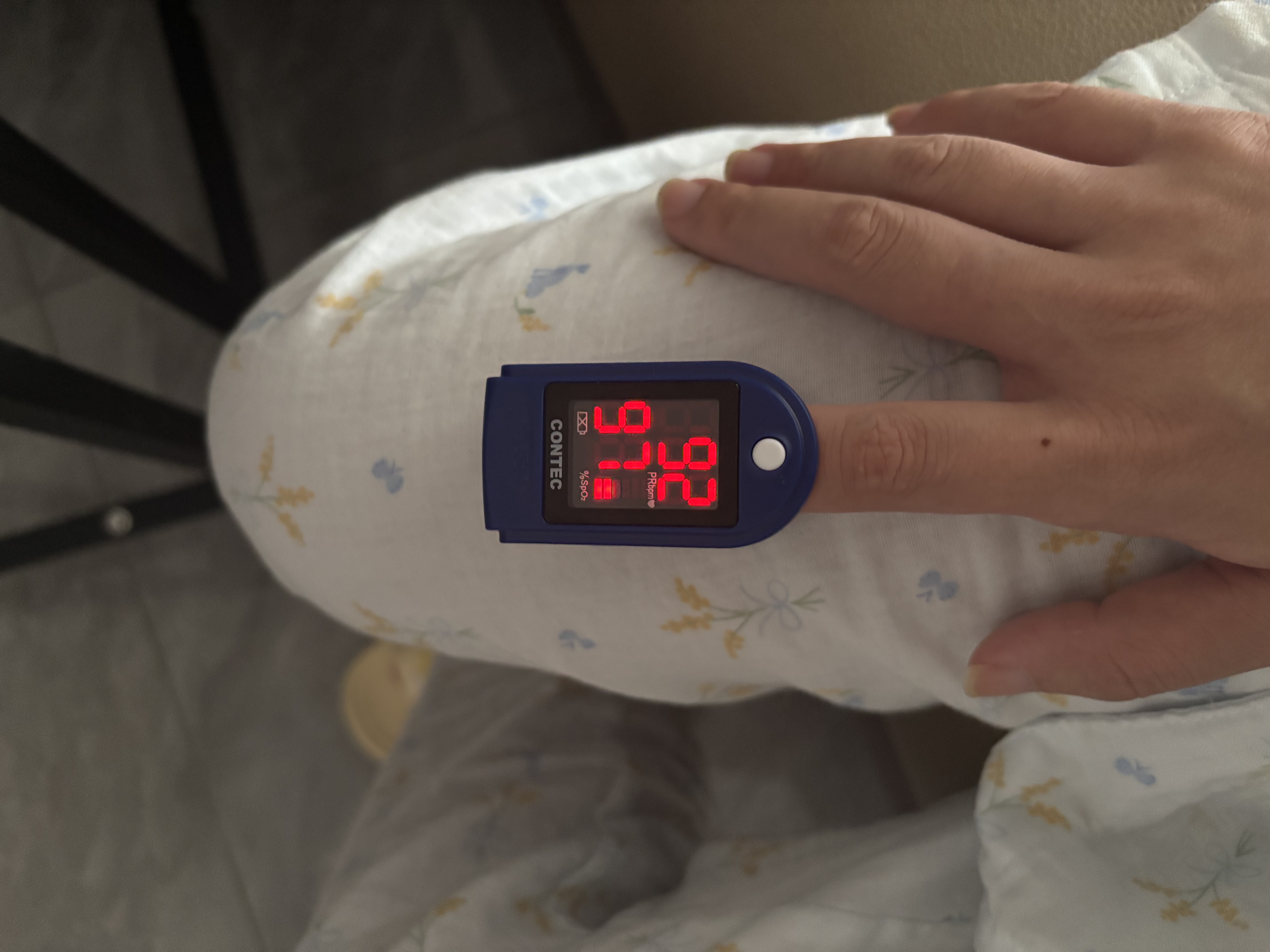 CONTEC康泰脉搏血氧仪医用级家用老人指夹式血氧饱和度检测仪CMS50DL 实拍图