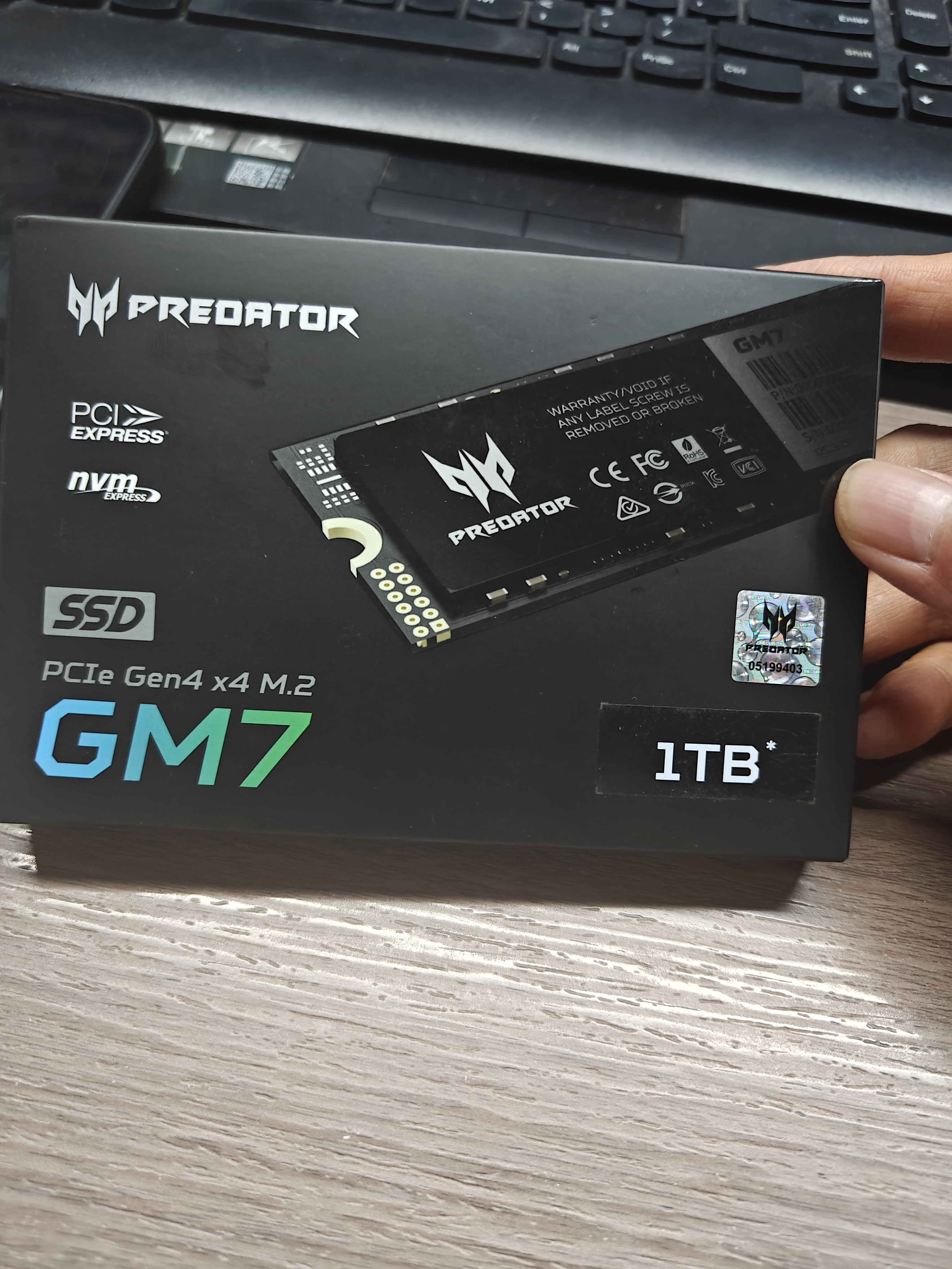 宏碁掠夺者（PREDATOR）1TB SSD固态硬盘 M.2接口(NVMe协议) GM7系列｜NVMe PCIe 4.0读速7200MB/s  AI电脑存储配件 实拍图