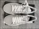adidas 面包鞋 GRAND COURT BASE 00s休闲板鞋平底鞋男女阿迪达斯 浅灰/白色/树脂黄   42 实拍图