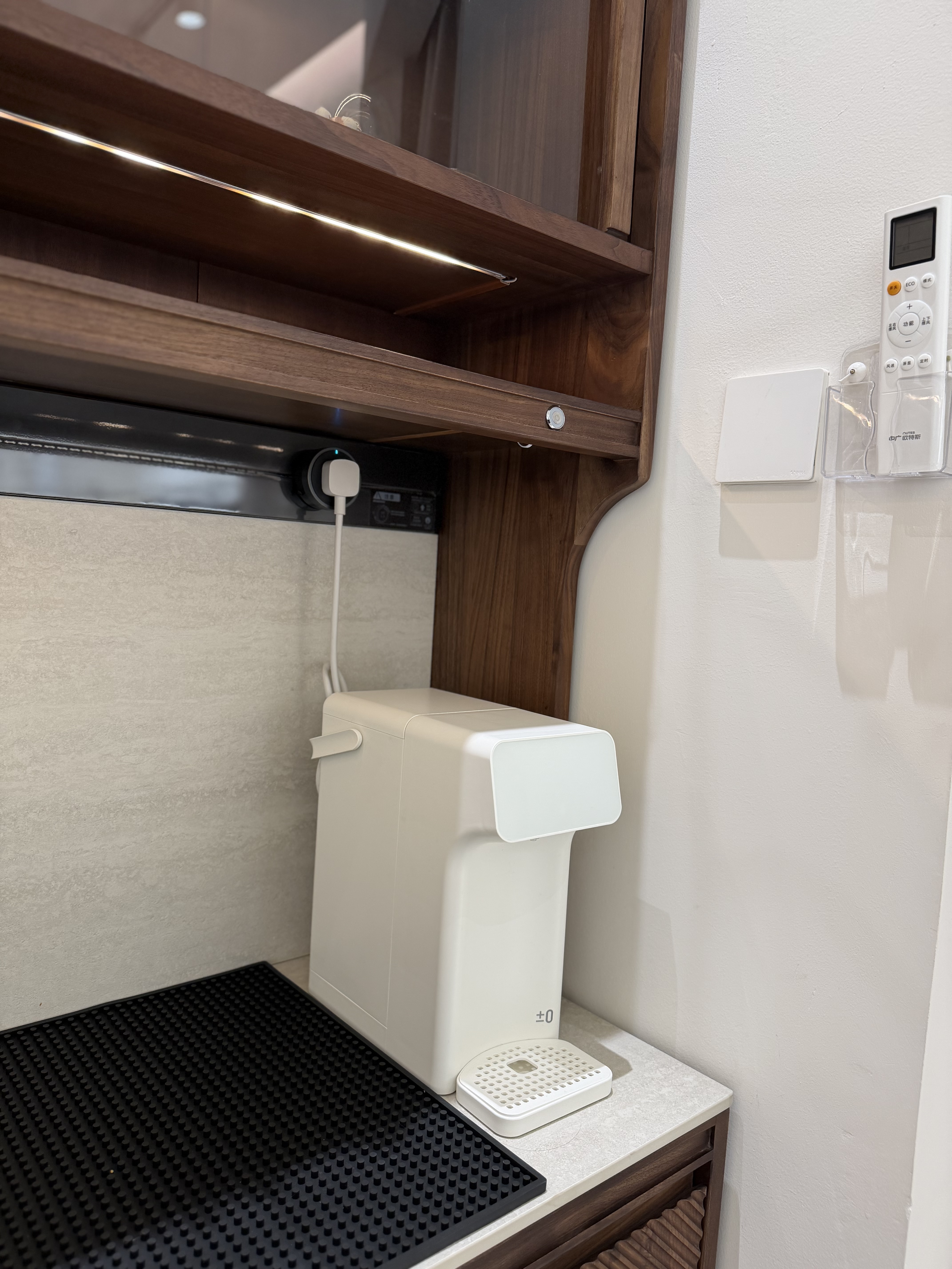 ±0【新款】日本正负零即热式饮水机316L不锈钢水路内胆 0塑料电热水壶桌面台式直饮机泡奶机CKP-J180 暖白色【316不锈钢水路】 即热型 实拍图