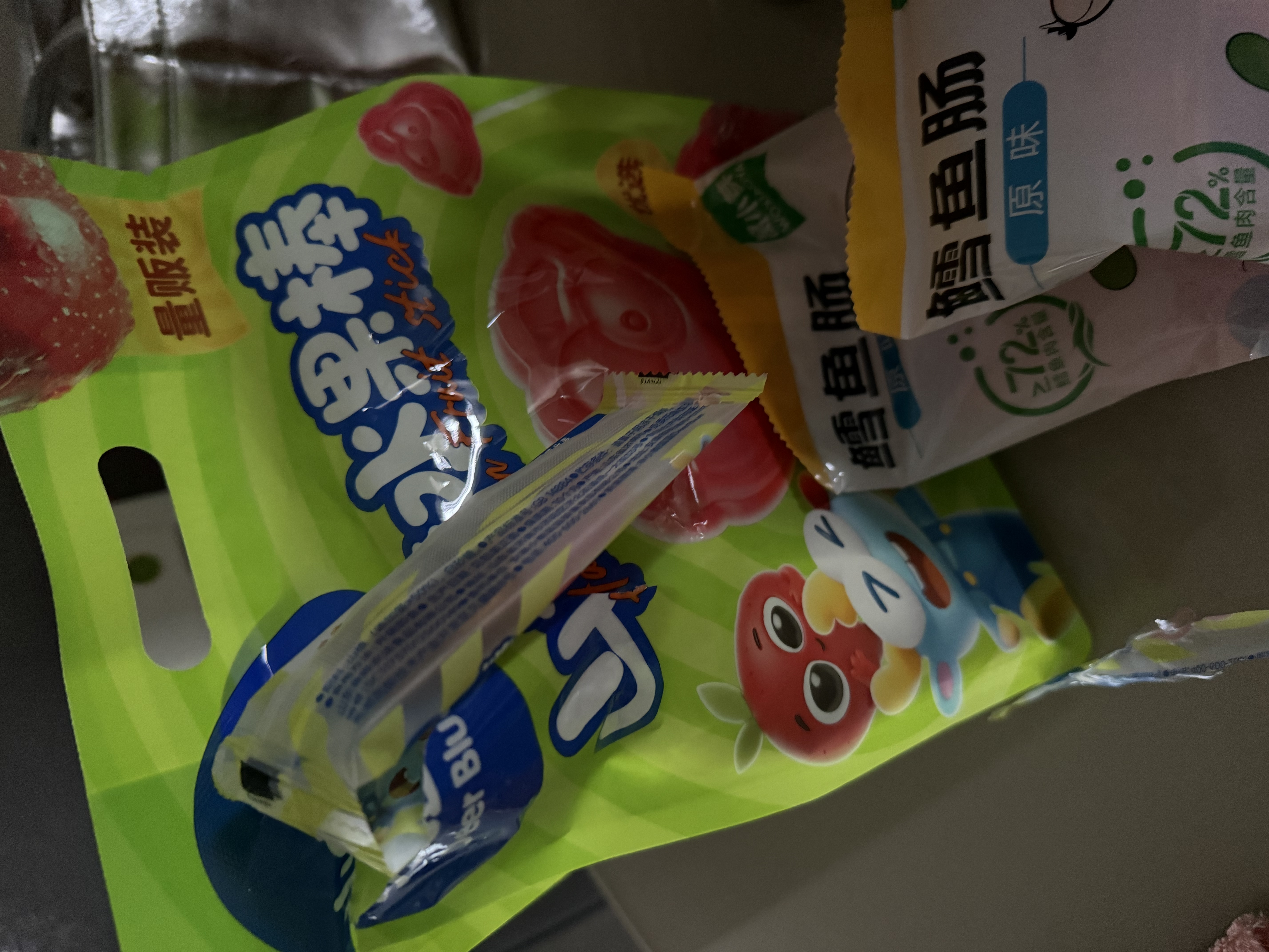 小鹿蓝蓝【99任选11件】宝宝山楂棒儿童宝宝零食糖果 鲜果打浆山楂棒106g 实拍图