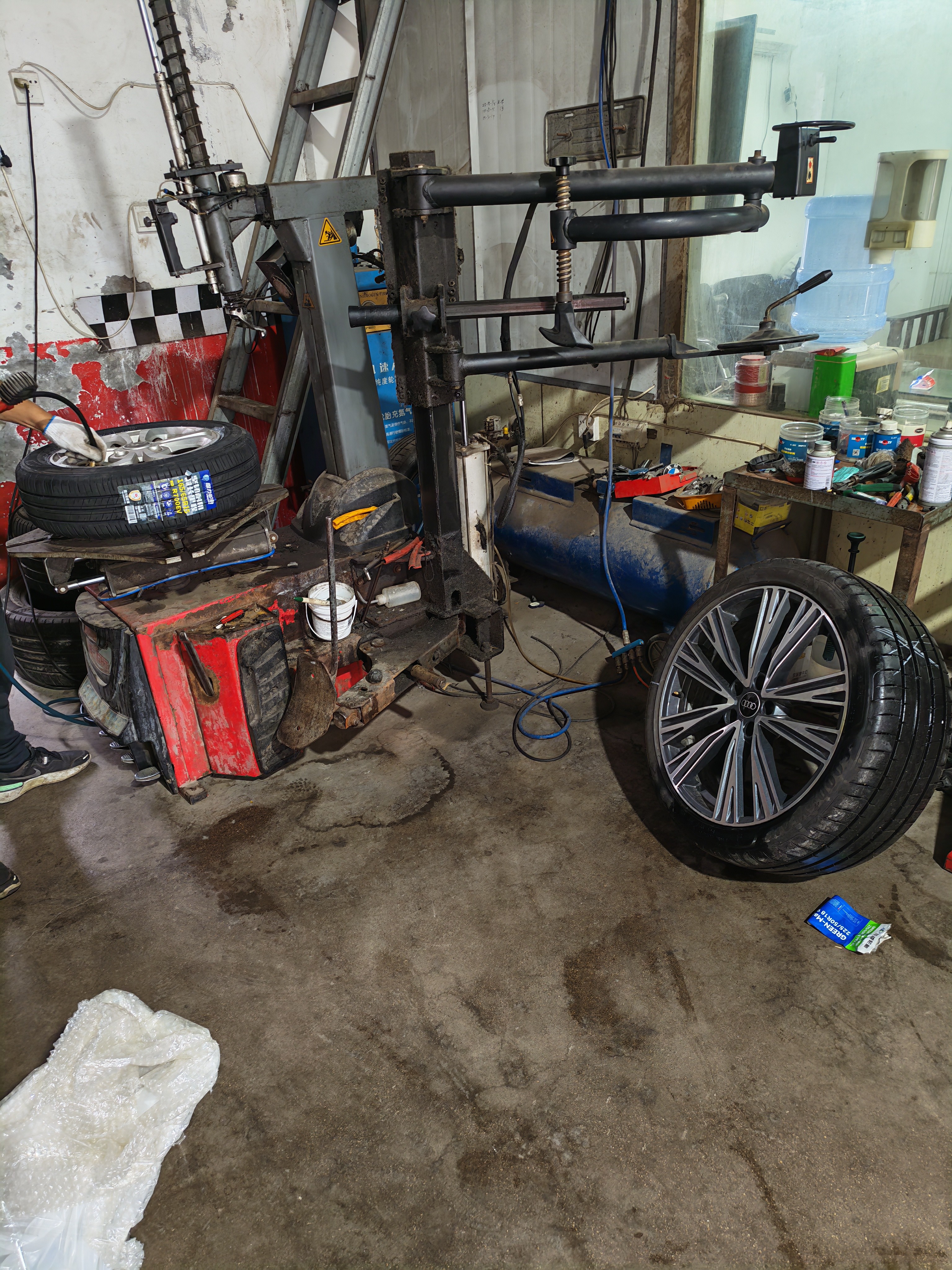 京东养车 更换1条轮胎服务含动平衡 17寸及以下 不含轮胎商品 仅工时 实拍图