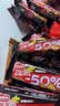 雀巢脆脆鲨减糖50%黑巧味半糖威化饼干18条225g 休闲零食充饥饱腹 实拍图