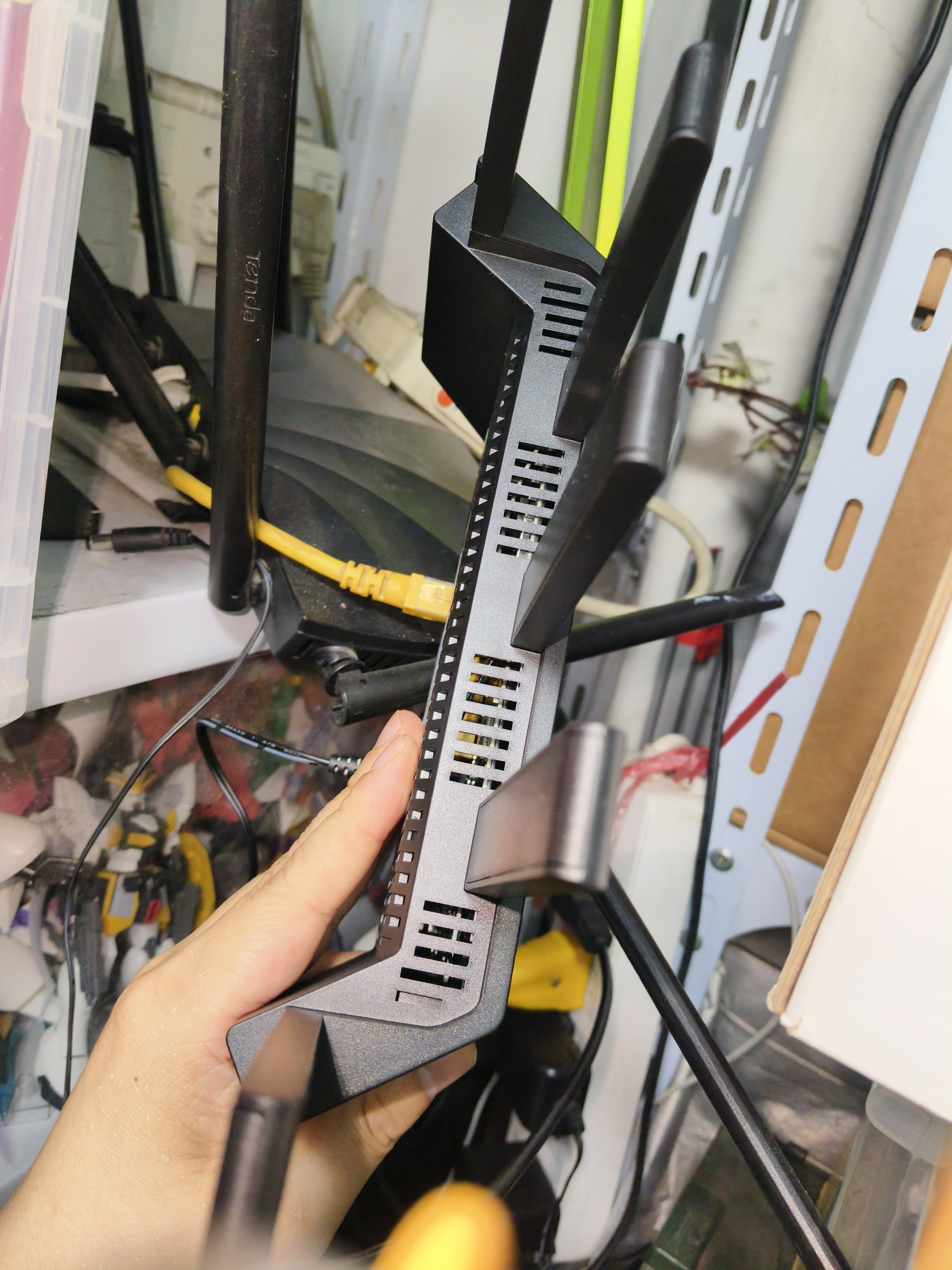 Tenda腾达路由器WiFi7【云霄BE5100】千兆穿墙王信号放大器增强无线超强2.5g网口家用电竞立式BE6L Pro 实拍图