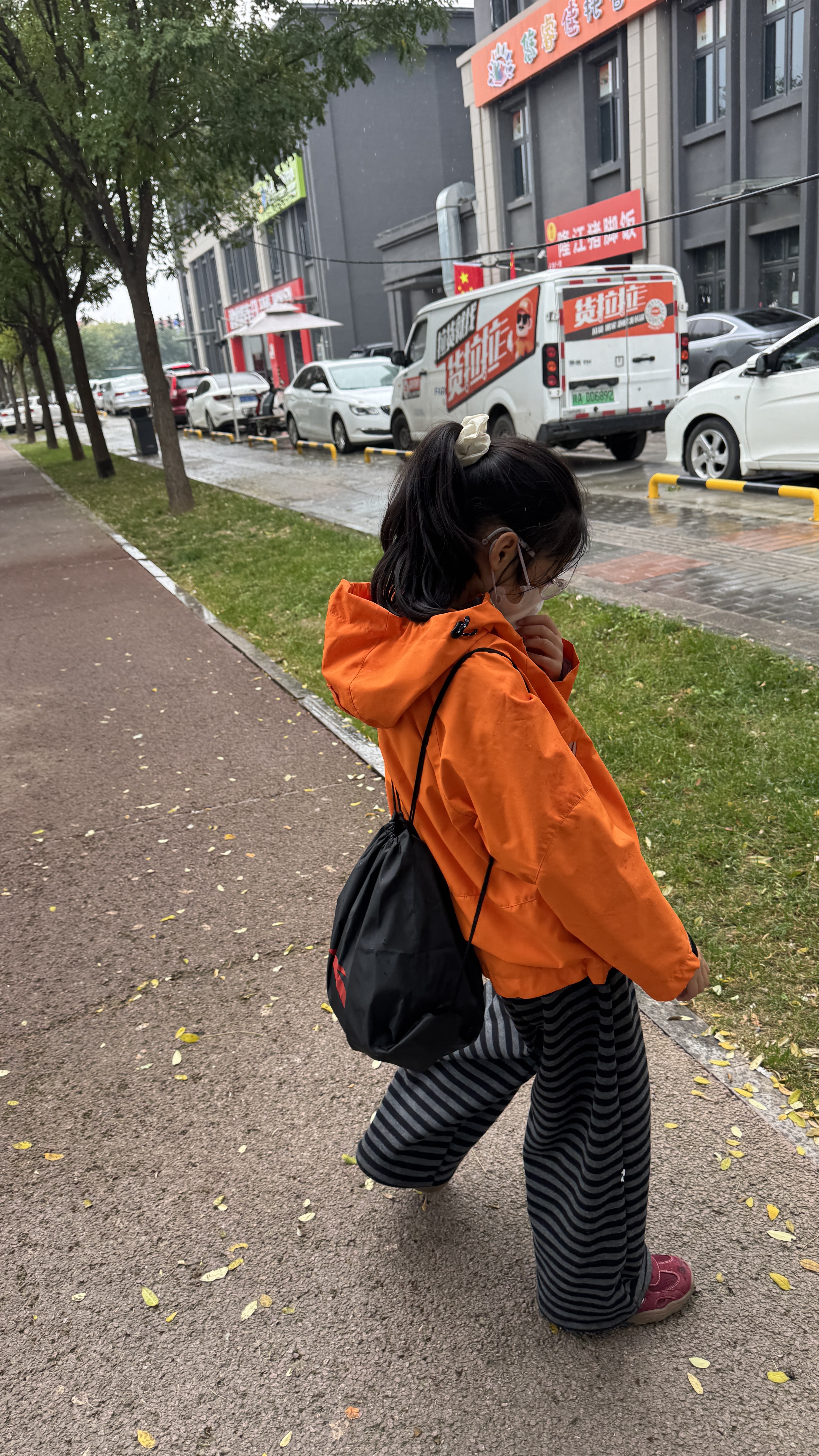 安踏（ANTA）排球中考学生专用硬排球小学初中生比赛5号标准体育考试训练 粉紫 实拍图