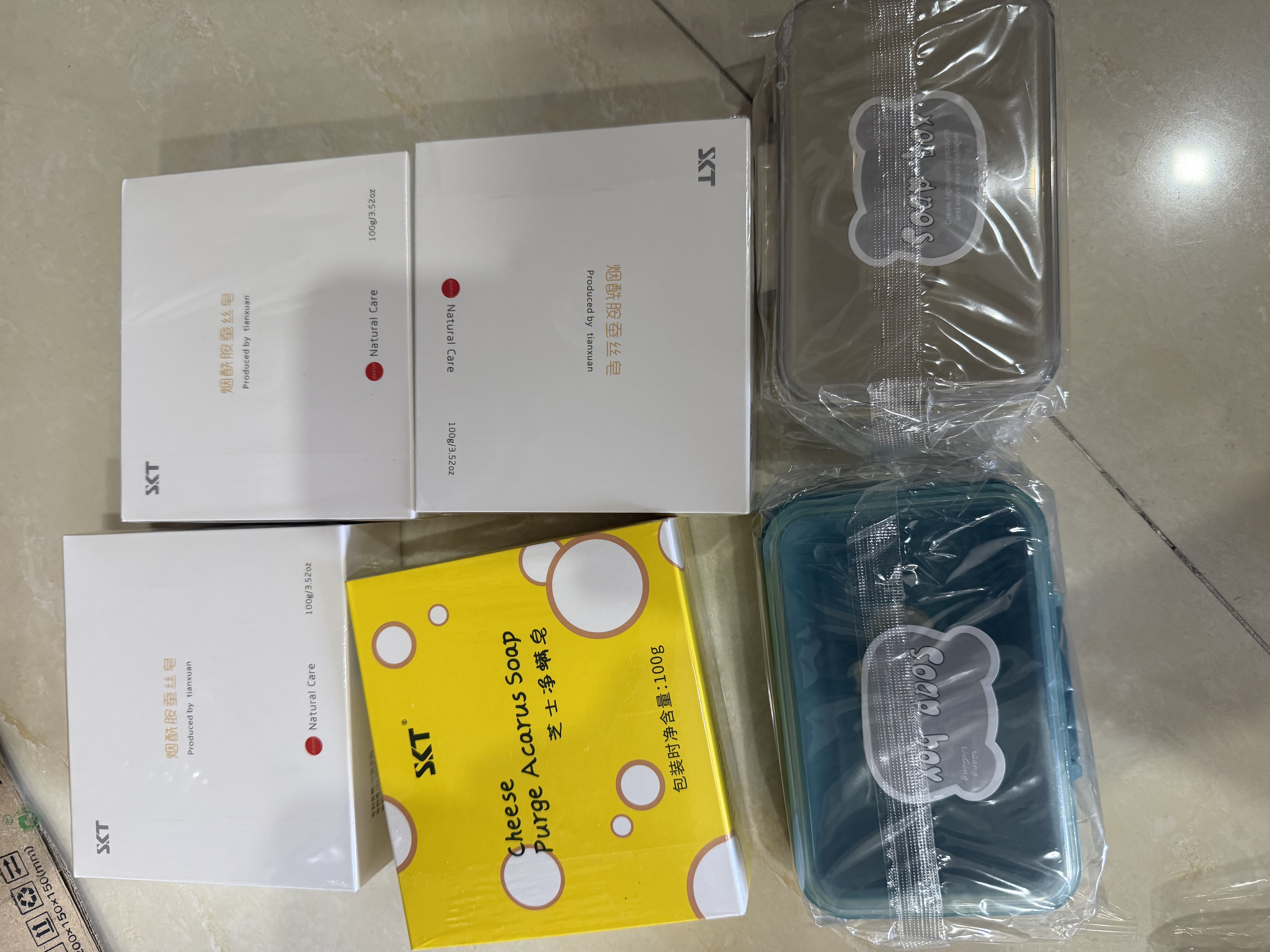 洁比世肥皂盒香皂盒翻盖创意沥水免打孔带盖浴室洗衣皂盒皂架 白色+蓝色 实拍图