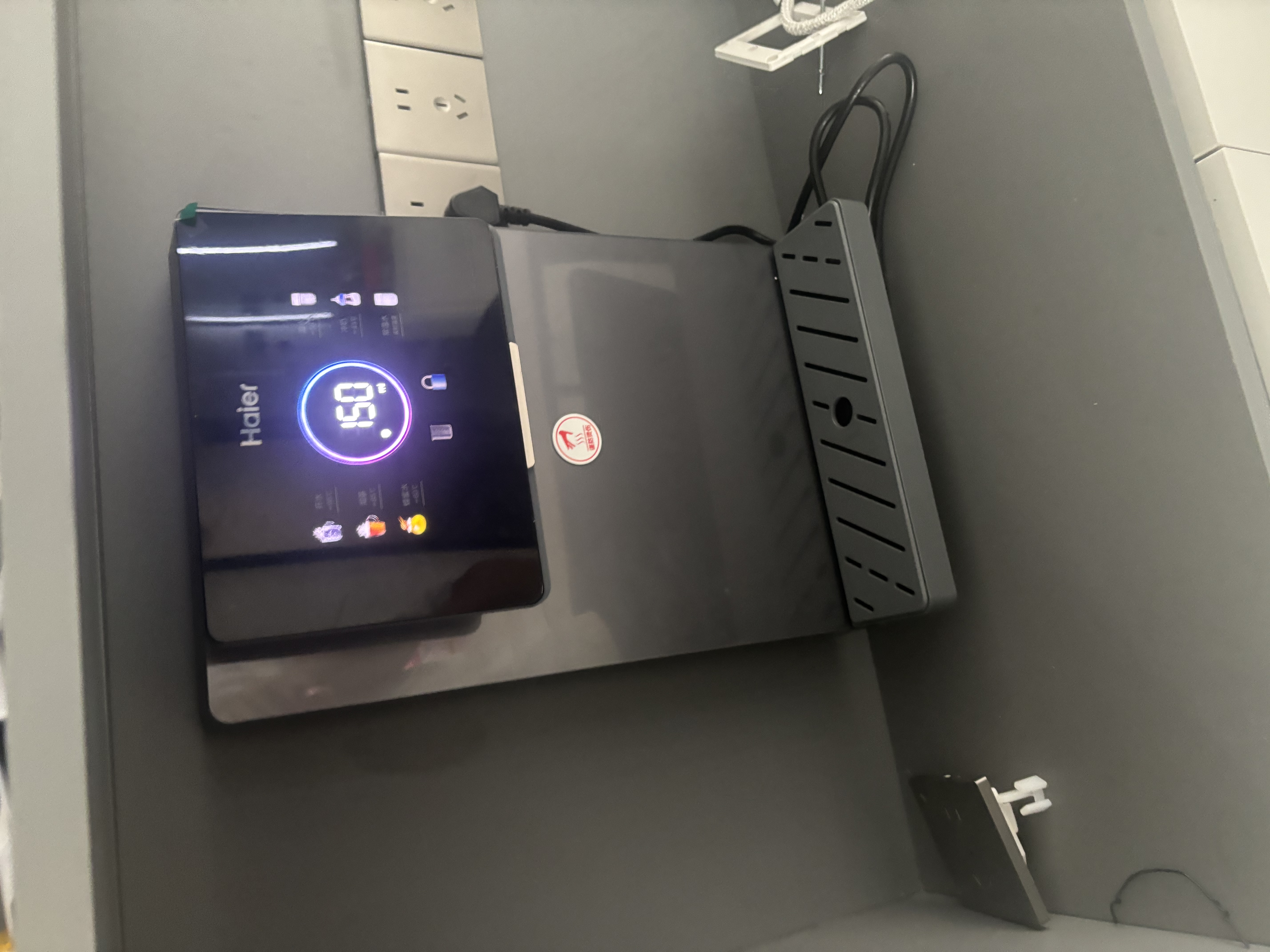 海尔（Haier）净水器家用厨下1200G流速母婴RO反渗透直饮净水机加热一体机餐边柜壁挂式管线机接自来水全屋套装 炫彩大屏管线机+TOP净水器 实拍图