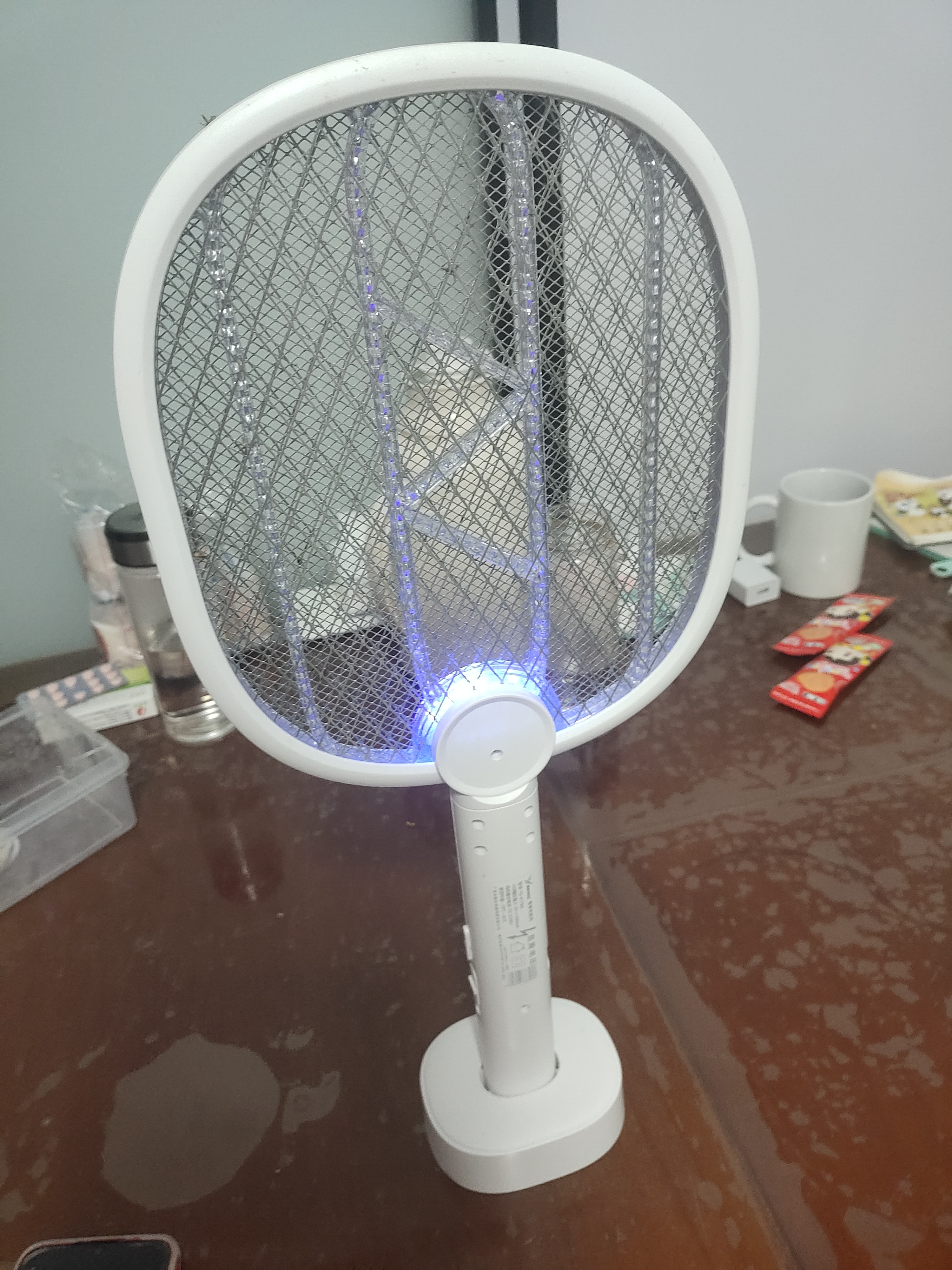 雅格(YAGE)电蚊拍充电式家用强力灭蚊灯灭蚊拍紫光诱蚊灭蚊神器苍蝇拍 实拍图