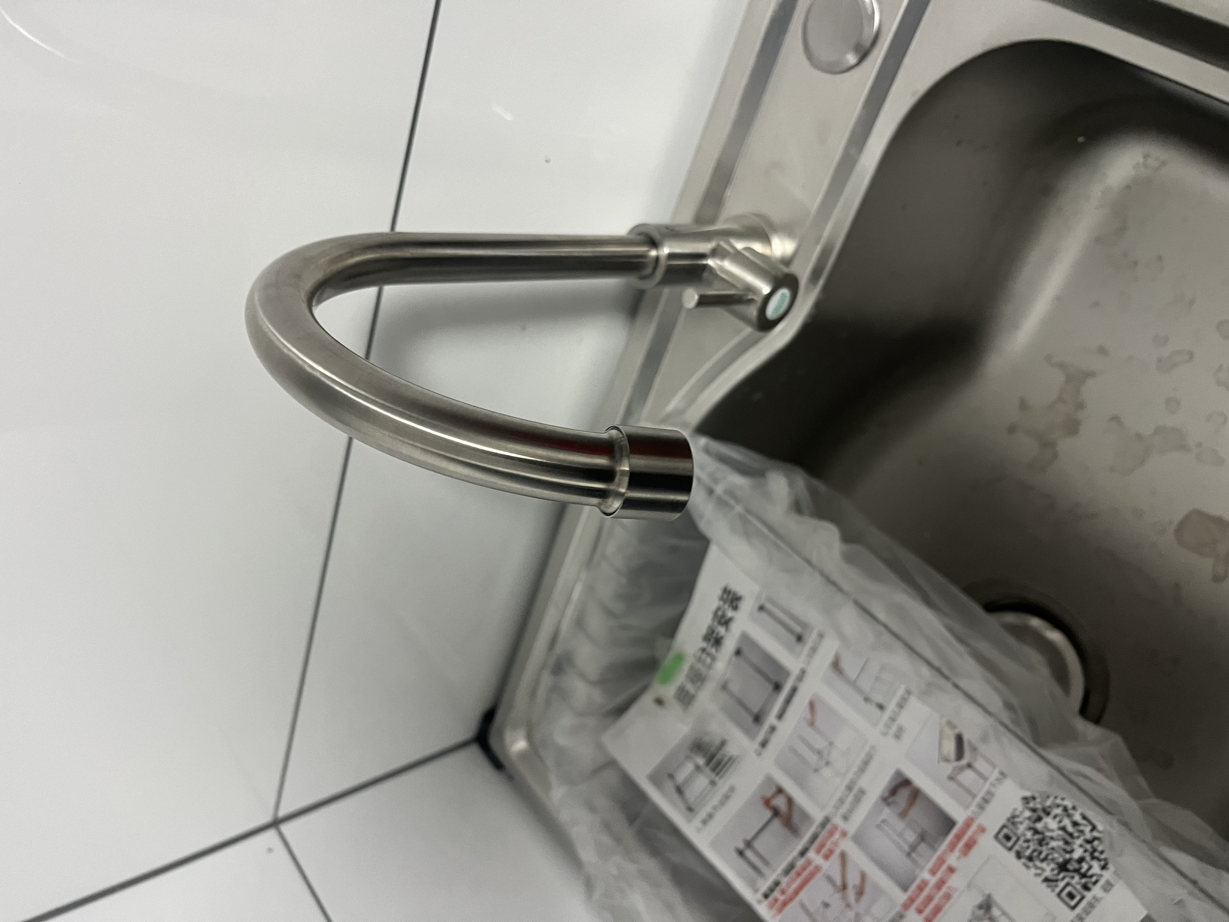 四季沐歌厨房水龙头单冷系列304不锈钢净铅360°旋转洗菜盆水槽水龙头100F 实拍图