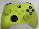微软（Microsoft）XBOX手柄SeriesX S无线控制器蓝牙PC游戏电玩手柄兼容Steam DW12C 黑神话悟空升学礼  Series手柄 电光黄 实拍图