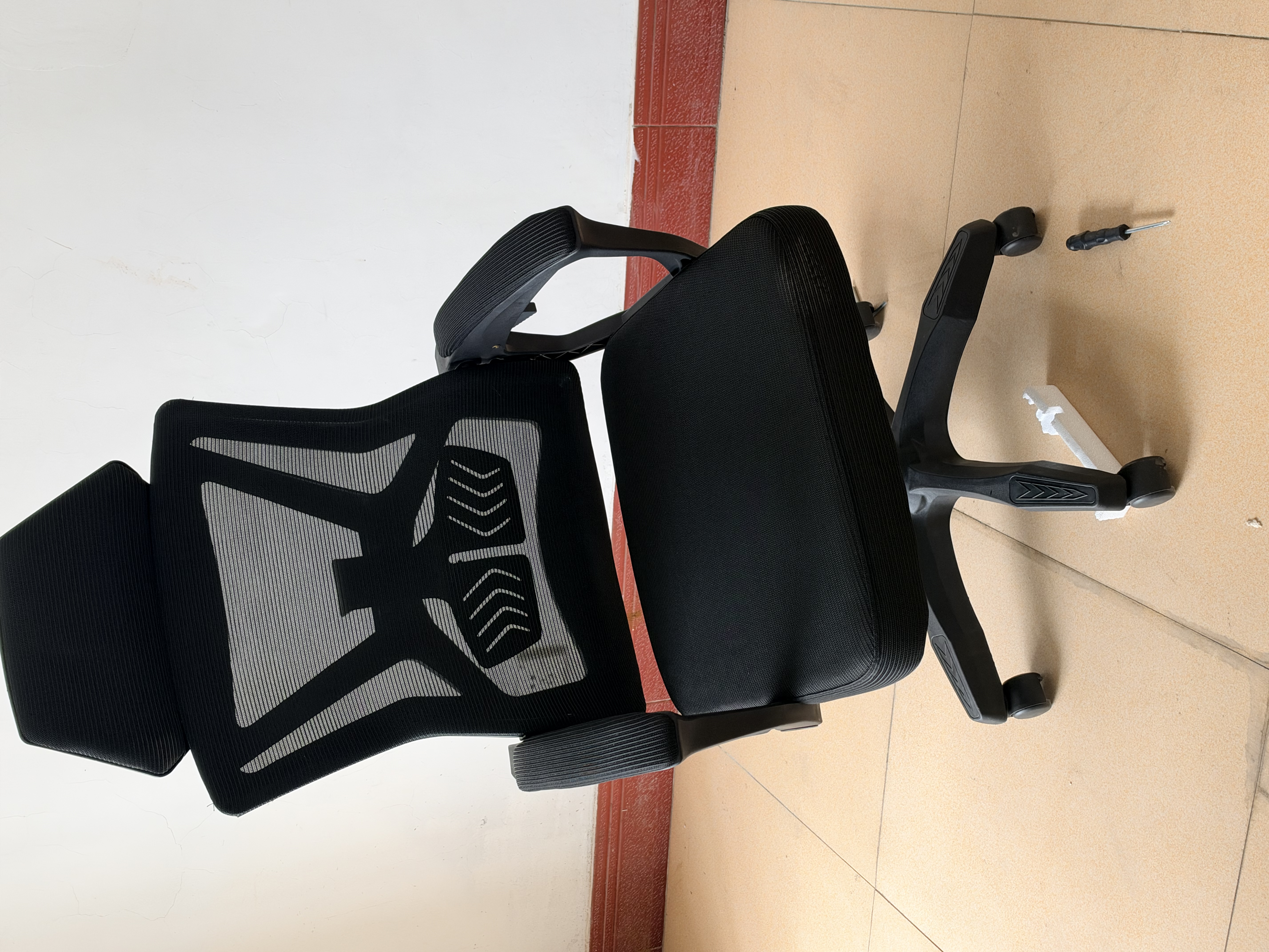锦汐 电脑椅家用办公椅子靠背人体工学椅学习转椅老板座椅游戏电竞椅 【可后躺+乳胶】黑框黑网-焕新款 实拍图