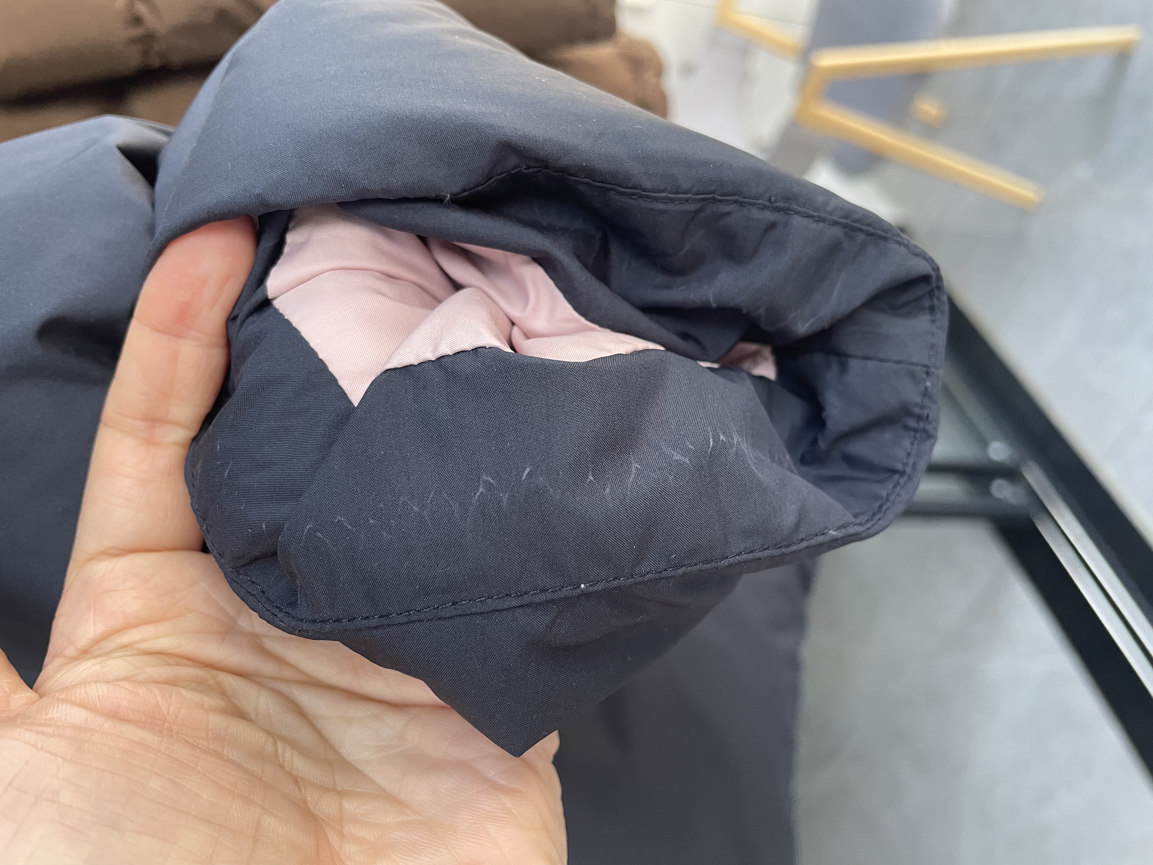 京东洗衣服务 衣鞋任洗3件 上门取送去渍整形 价值2000元内羽绒服/棉服/大衣/鞋子 实拍图