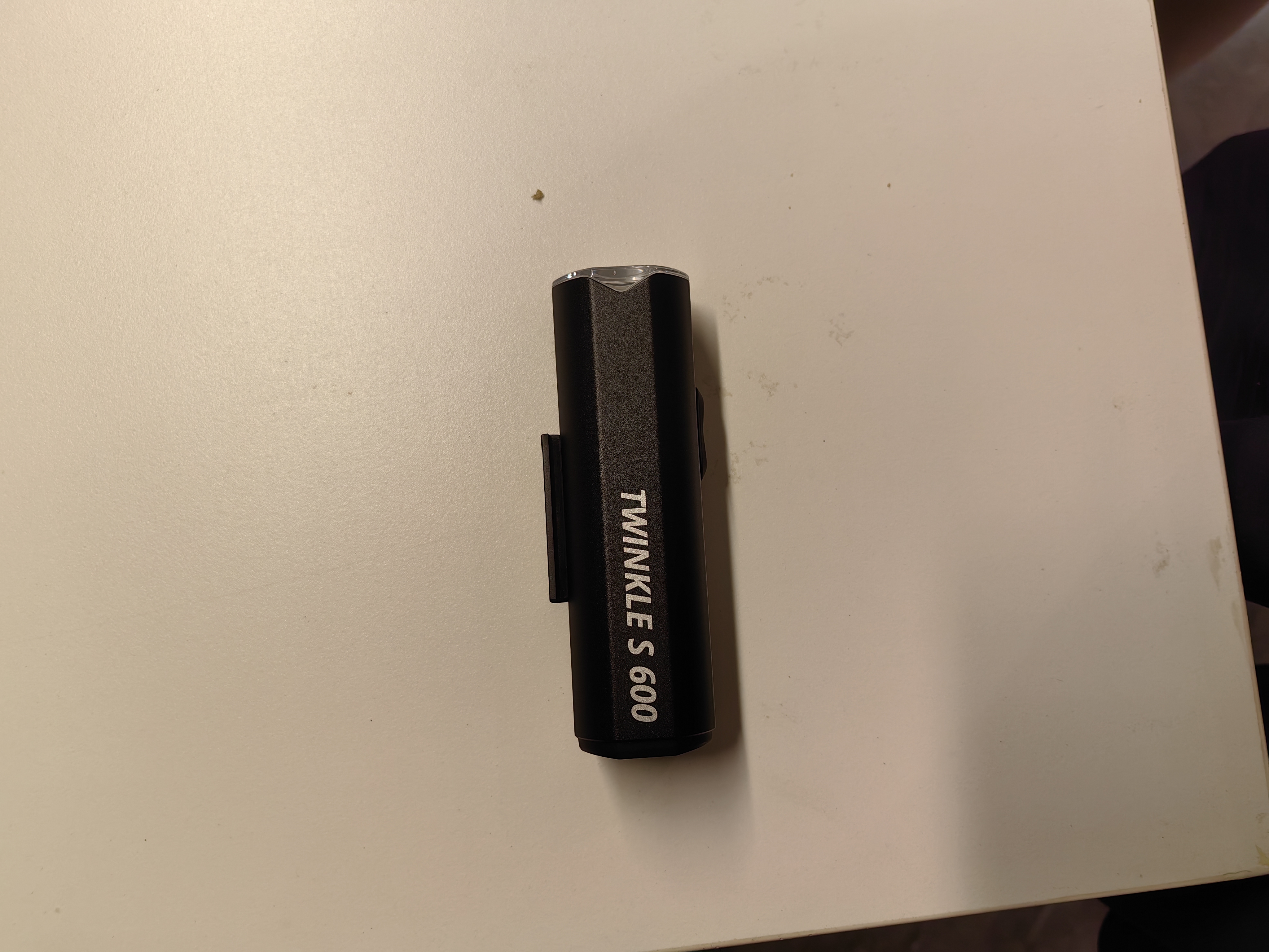 捷安特TWINKLE S车前灯长续航IP66防水山地公路自行车灯 Twinkle S 600 实拍图