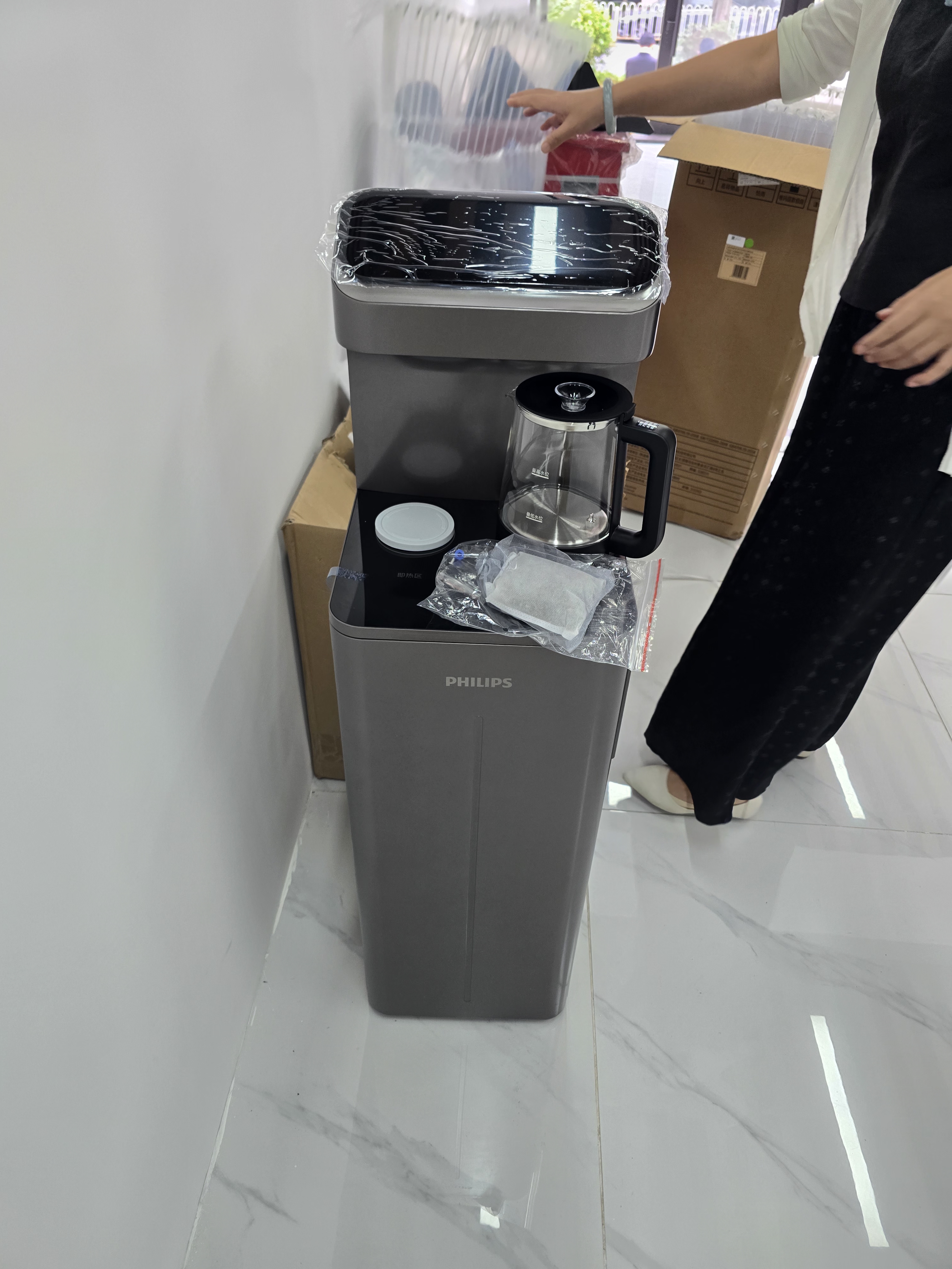 飞利浦（PHILIPS）茶吧机家用立式饮水机 即热式饮水机下置水桶双出水高端客厅办公室直饮水机ADD8144 实拍图