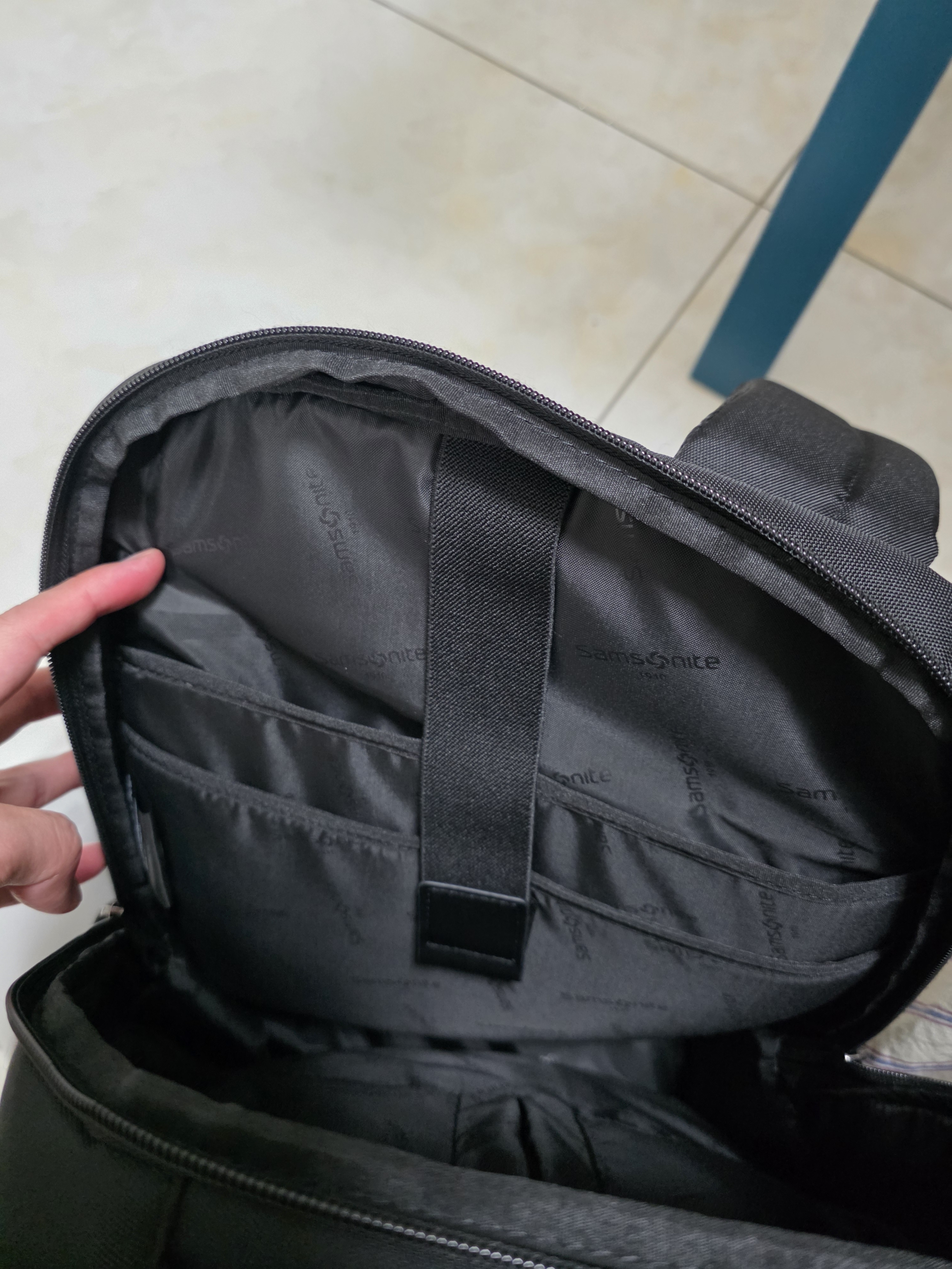 新秀丽双肩包电脑包男16英寸大容量背包书包商务出差旅行包休闲礼物BY4 实拍图