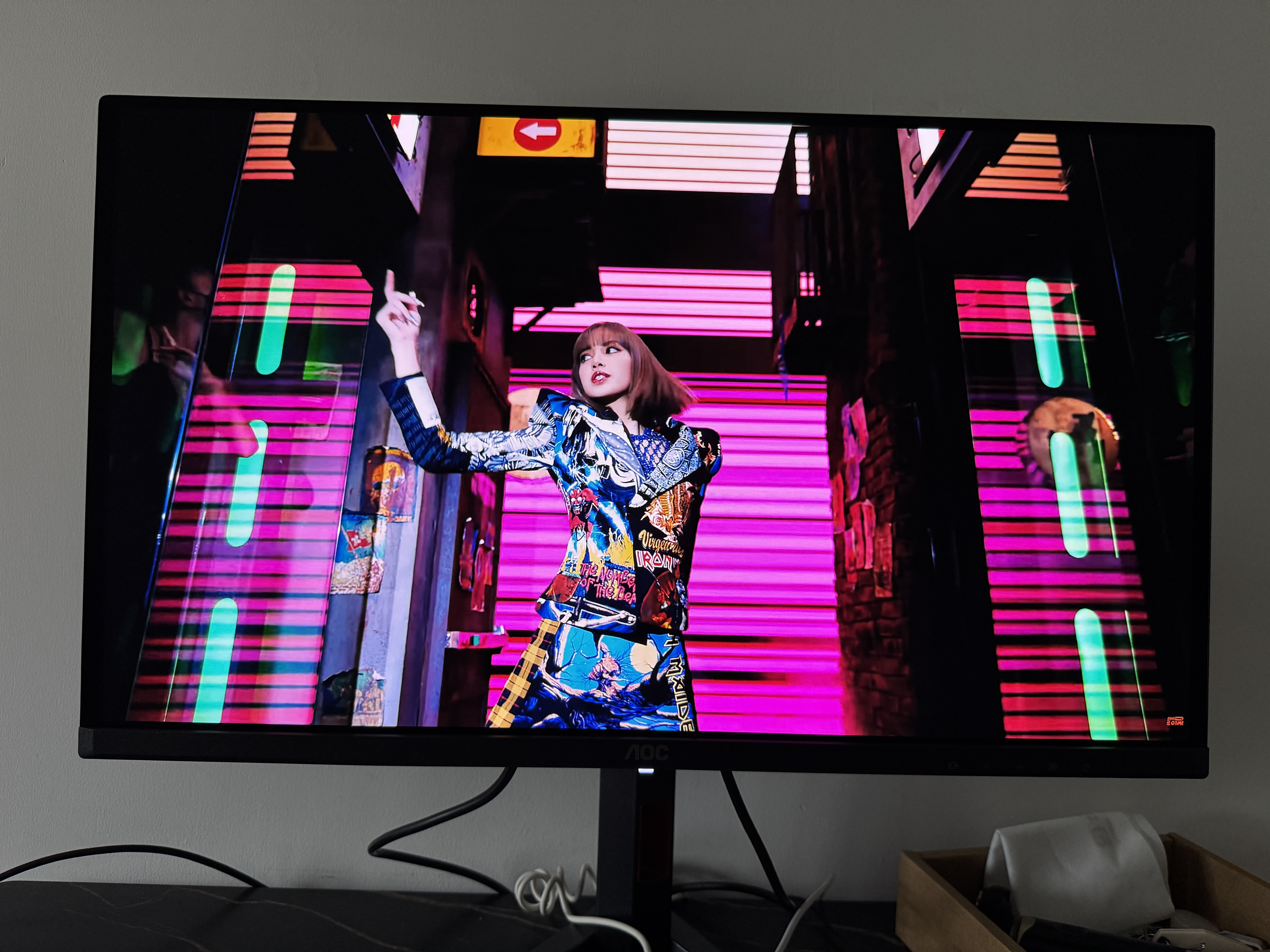 AOC 27英寸4K165Hz Gen.3五层堆叠QD-OLED 第五代BlackAGLR涂层 抗反射抗眩光更黑 电竞显示器U27G4D 实拍图