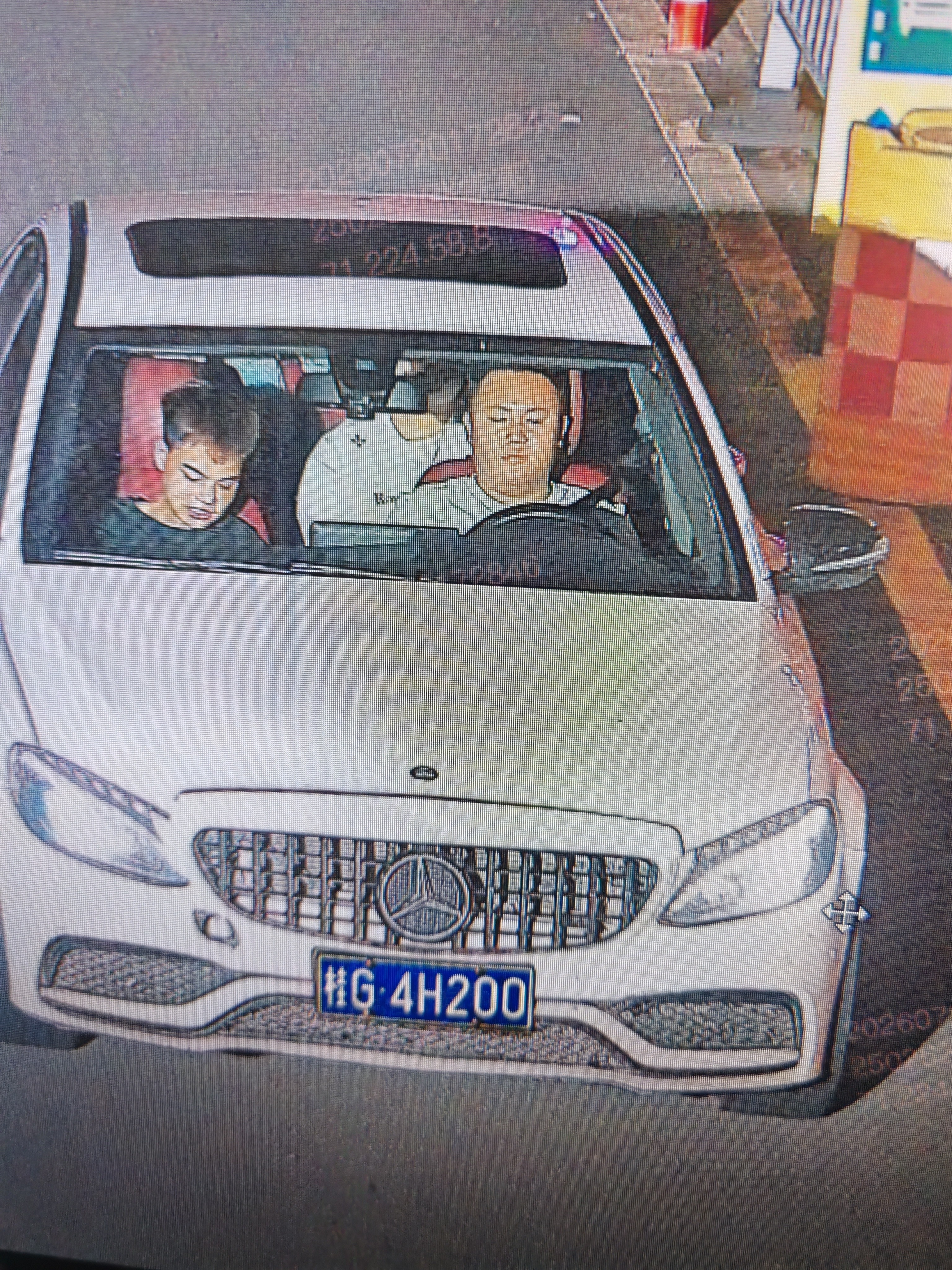 金雨保牛津布汽车车衣车罩防晒防雨隔热防尘加厚遮阳车套外全罩通用四季 人气热销【香槟咖】600D高密度牛津布+送收纳袋 双层加厚款*四季可用【防暴晒防雨抗大风】 实拍图