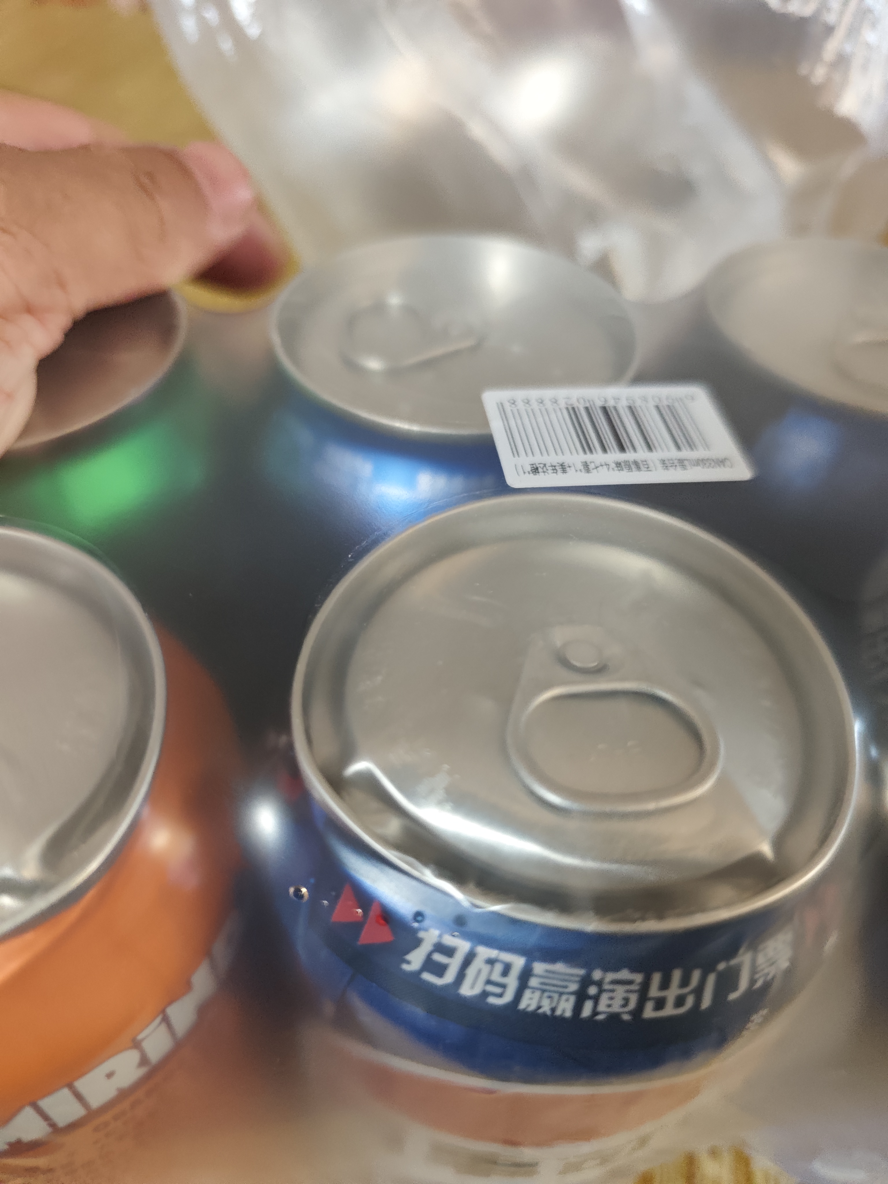 百事可乐Pepsi 可乐*4+7喜*1+美年达*1 碳酸饮料 汽水330ml*6 混合装 实拍图