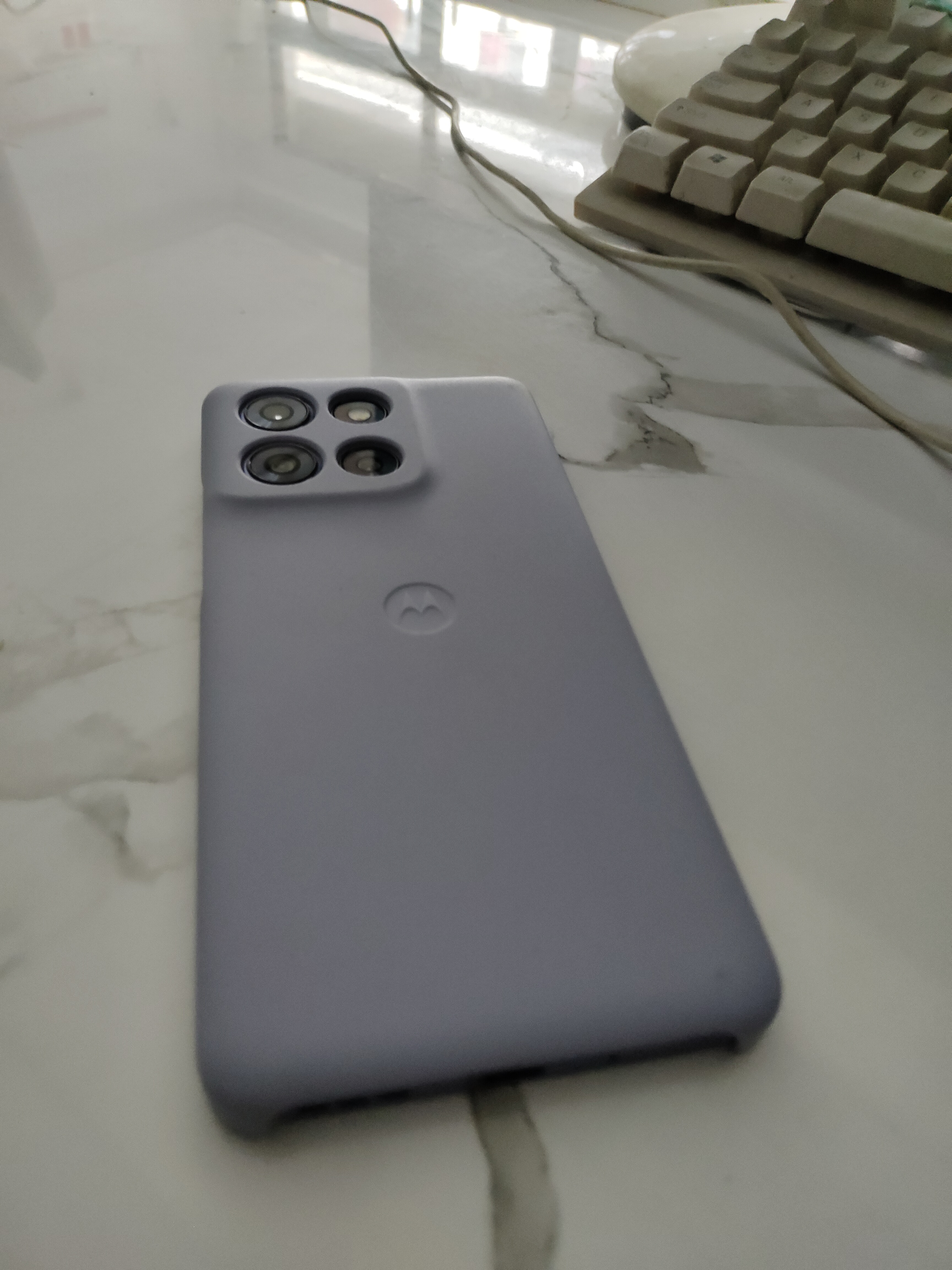 摩托罗拉（Motorola）摩托罗拉g100pro  【国家补贴】1.5K护眼屏 6720mAh大容量电池 IP68防水 新品5G手机 支持应用六开 绫罗紫 12GB+256GB 实拍图