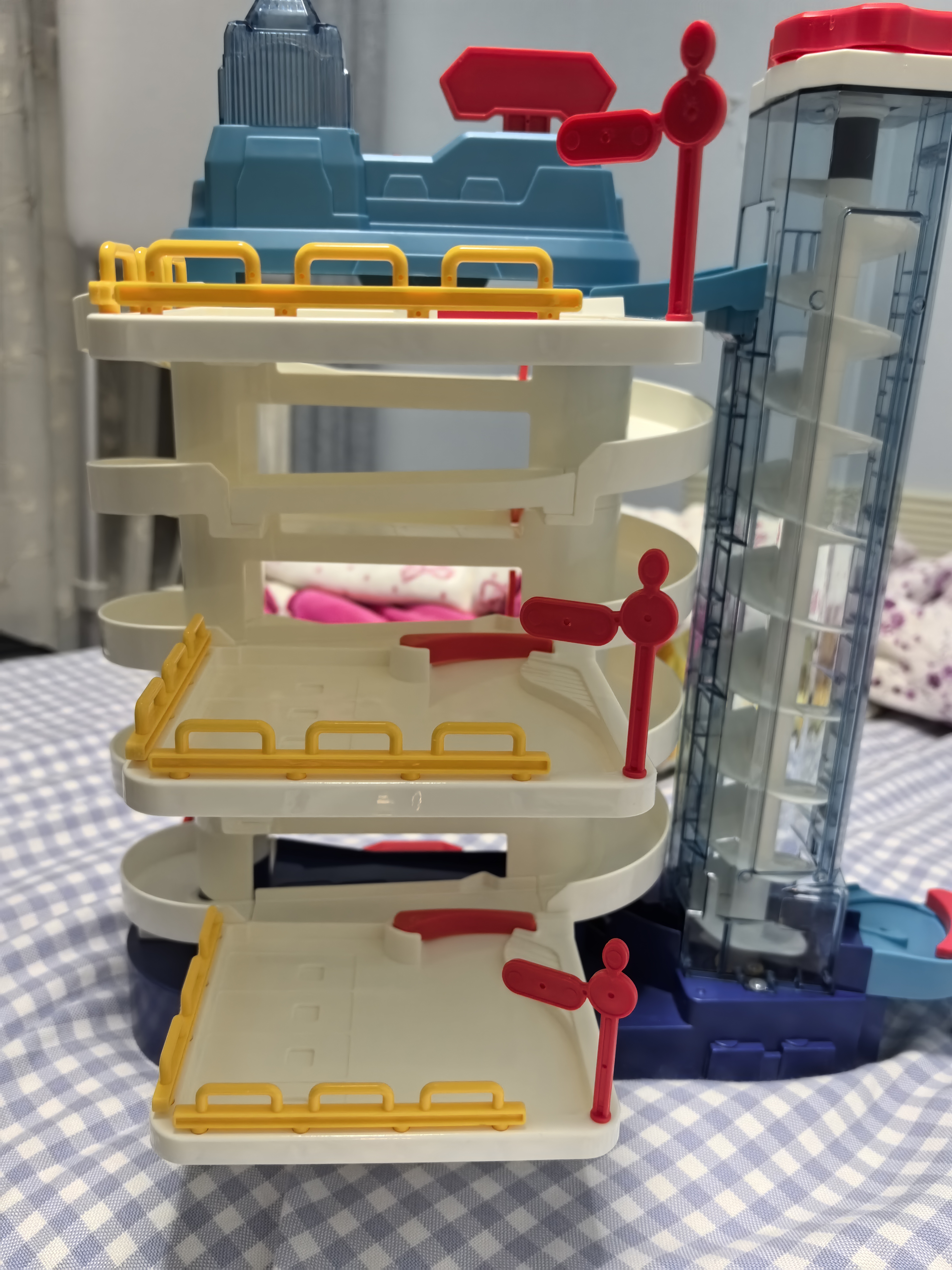 奥智嘉儿童玩具3-6岁汽车冒险闯关轨道车停车场汽车大楼男孩生日礼物 实拍图