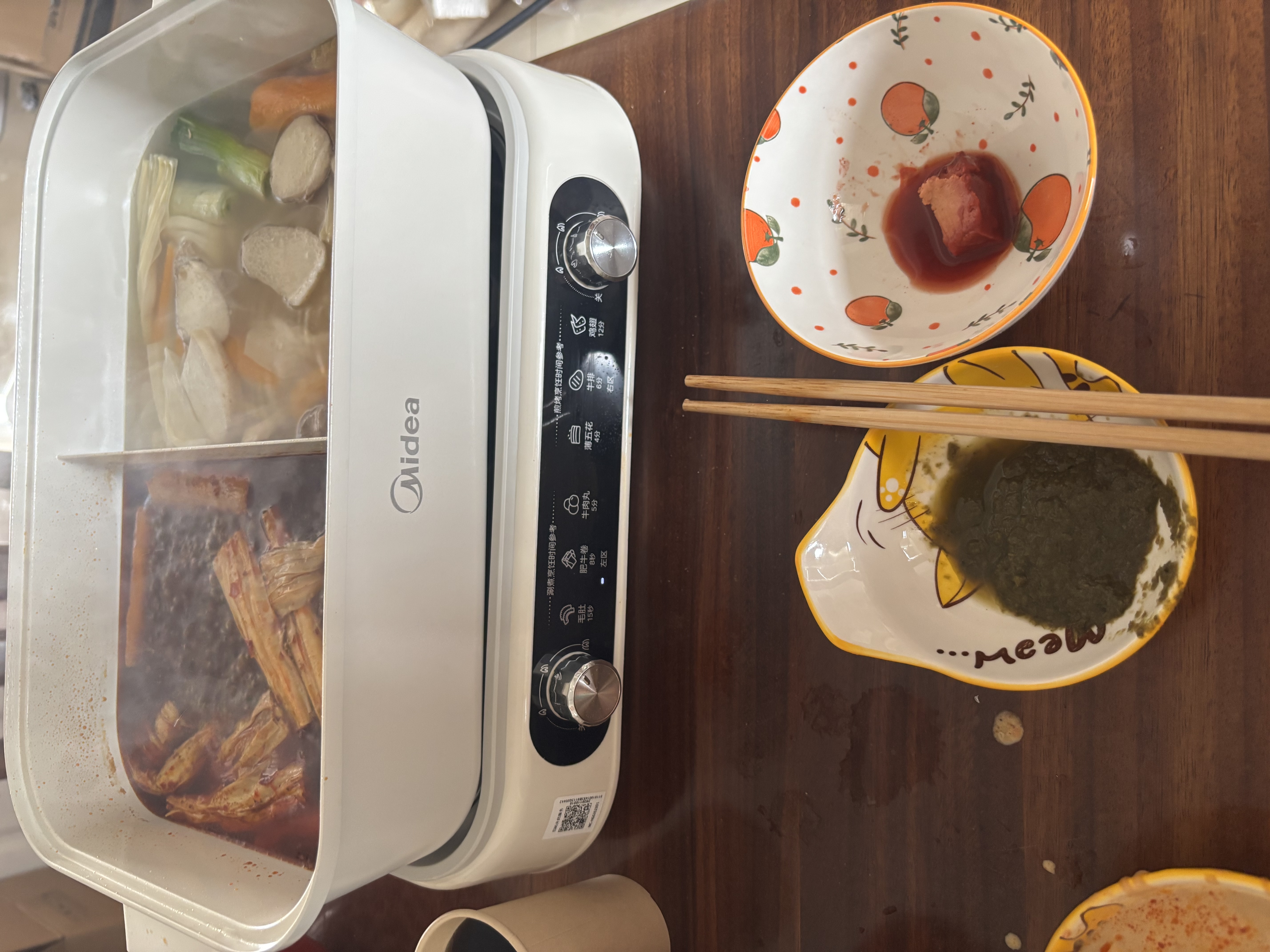 美的（Midea）电火锅电煮锅鸳鸯锅0氟钛陶涂层火锅专用锅分体式分区控温电热锅6L多功能锅HGS3523D1 实拍图