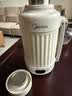 美的（Midea）电热水壶烧水壶便携式差旅车载家用调奶器出行 1.2L宽电压保温保冷恒温壶水壶MK-DB12X18-PRO 实拍图