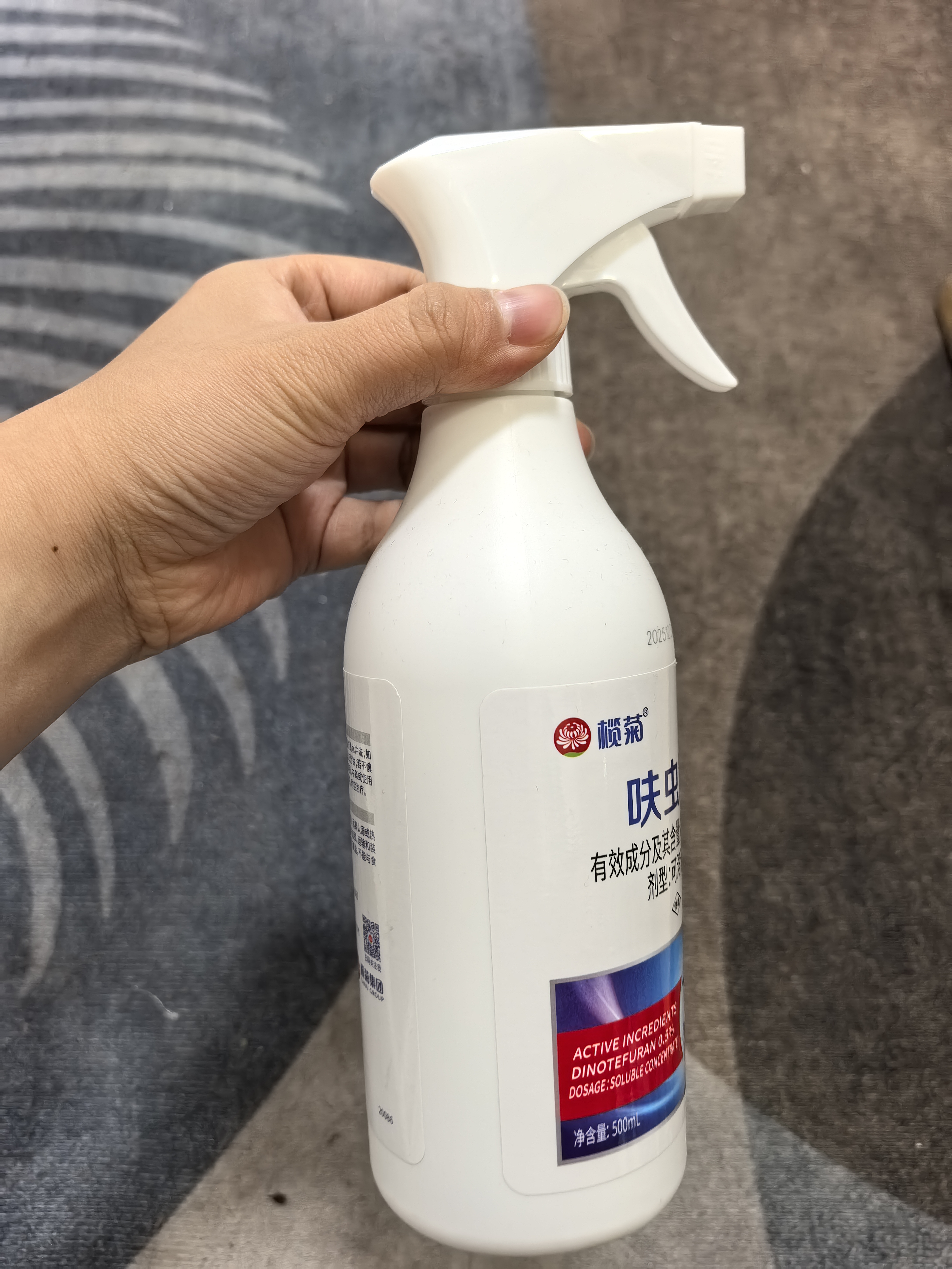 榄菊呋虫胺杀虫剂喷雾500ml蟑螂药全窝端家用杀灭蟑螂跳蚤药蚂蚁药 实拍图