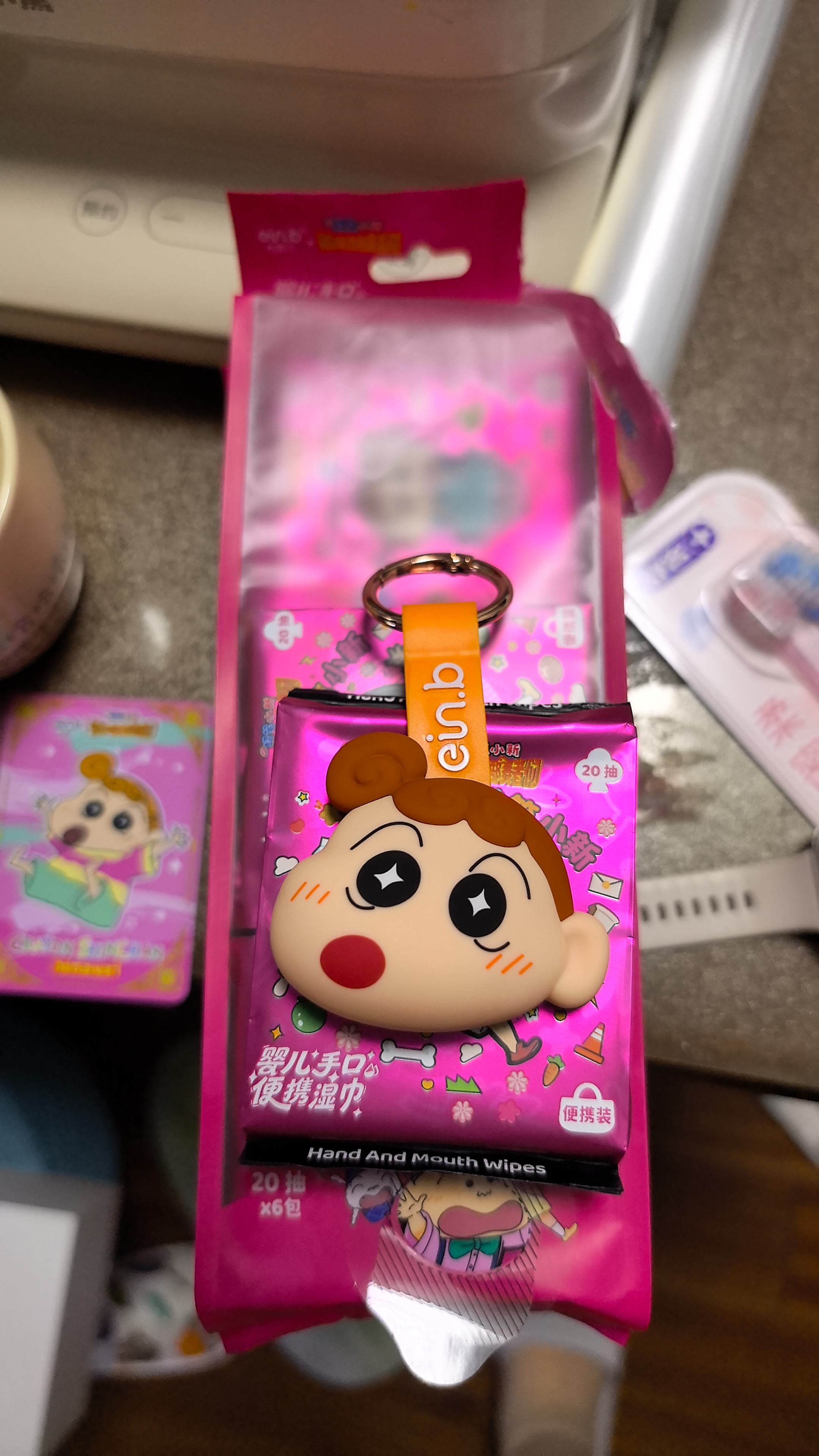 怡恩贝湿巾便携小包蜡笔小新联名挂式婴儿手口彩盖儿童宝宝上学开学 实拍图