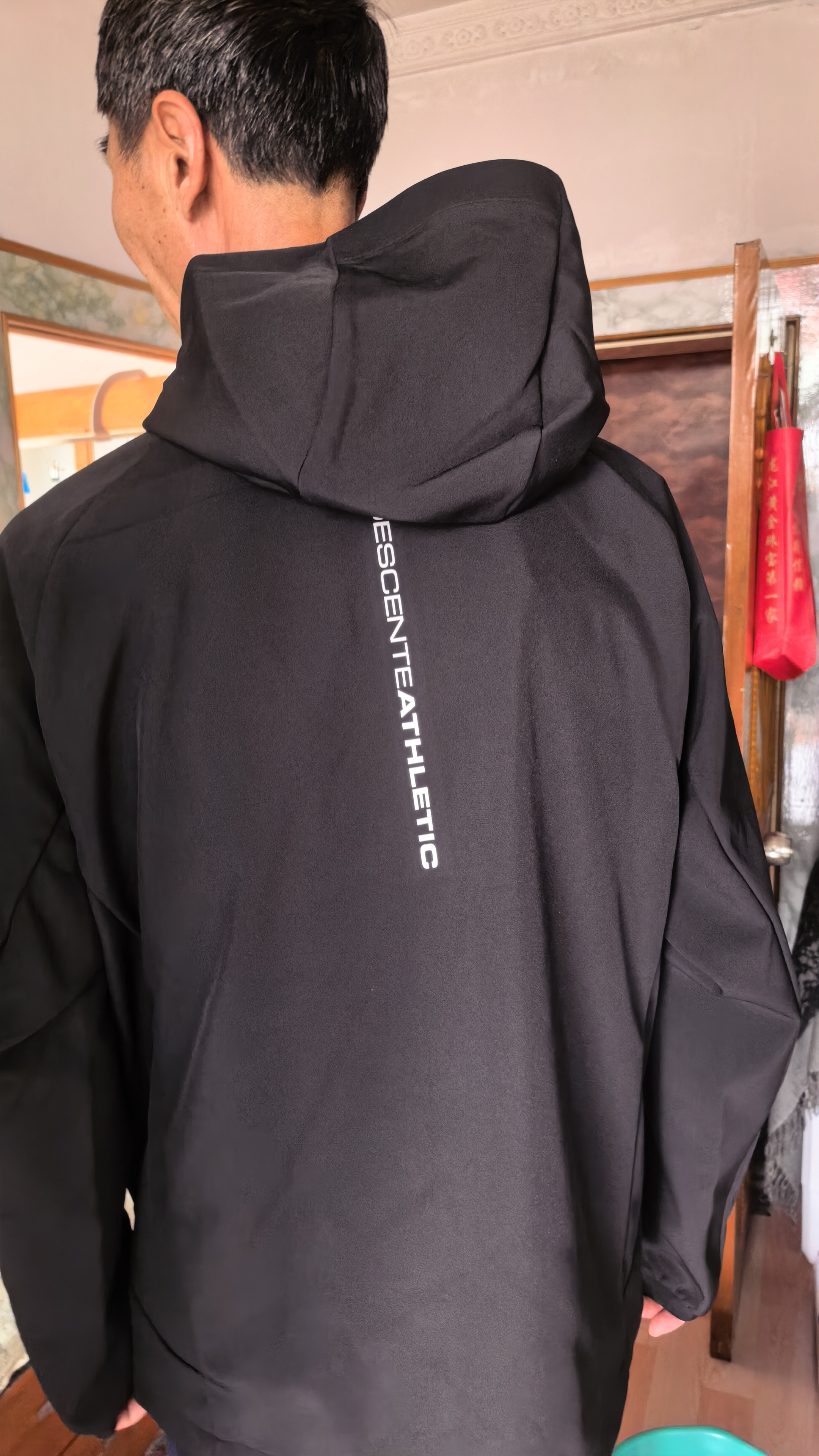 迪桑特（DESCENTE）TRAINING系列综训男士防泼水抓绒保暖梭织运动外套秋冬新品夹克 BK-黑色 2XL (185/104A) 实拍图